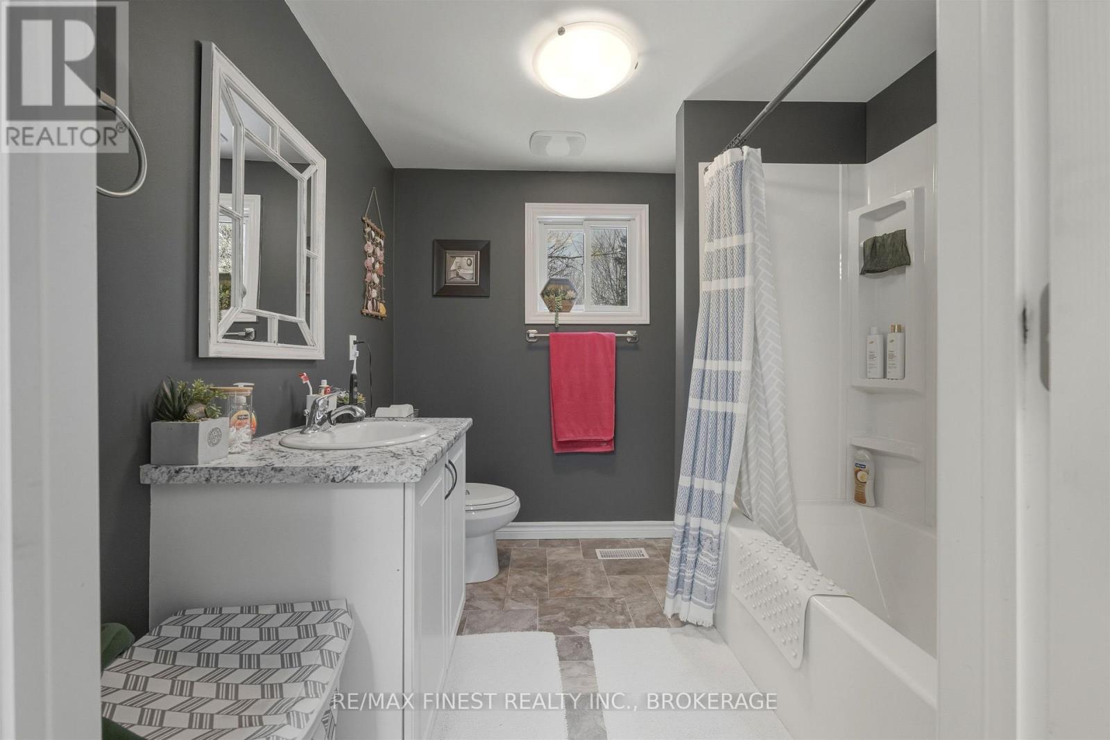 1537 County Road 2, Front Of Yonge, Ontario  K0E 1R0 - Photo 24 - X12662808