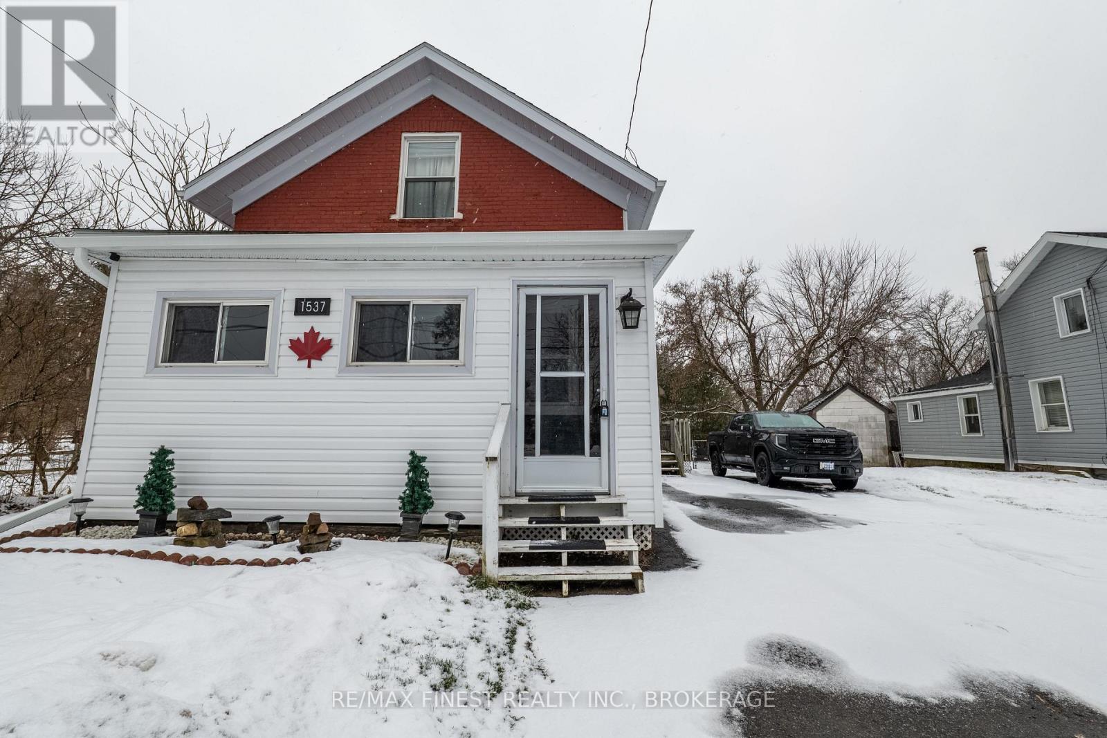 1537 County Road 2, Front Of Yonge, Ontario  K0E 1R0 - Photo 3 - X12662808