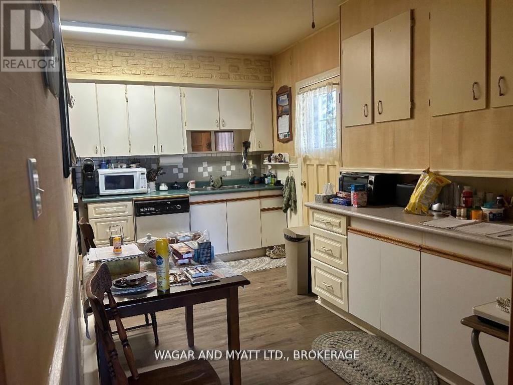 172 Richard Street, Greater Napanee, Ontario  K7R 2T6 - Photo 8 - X12662862