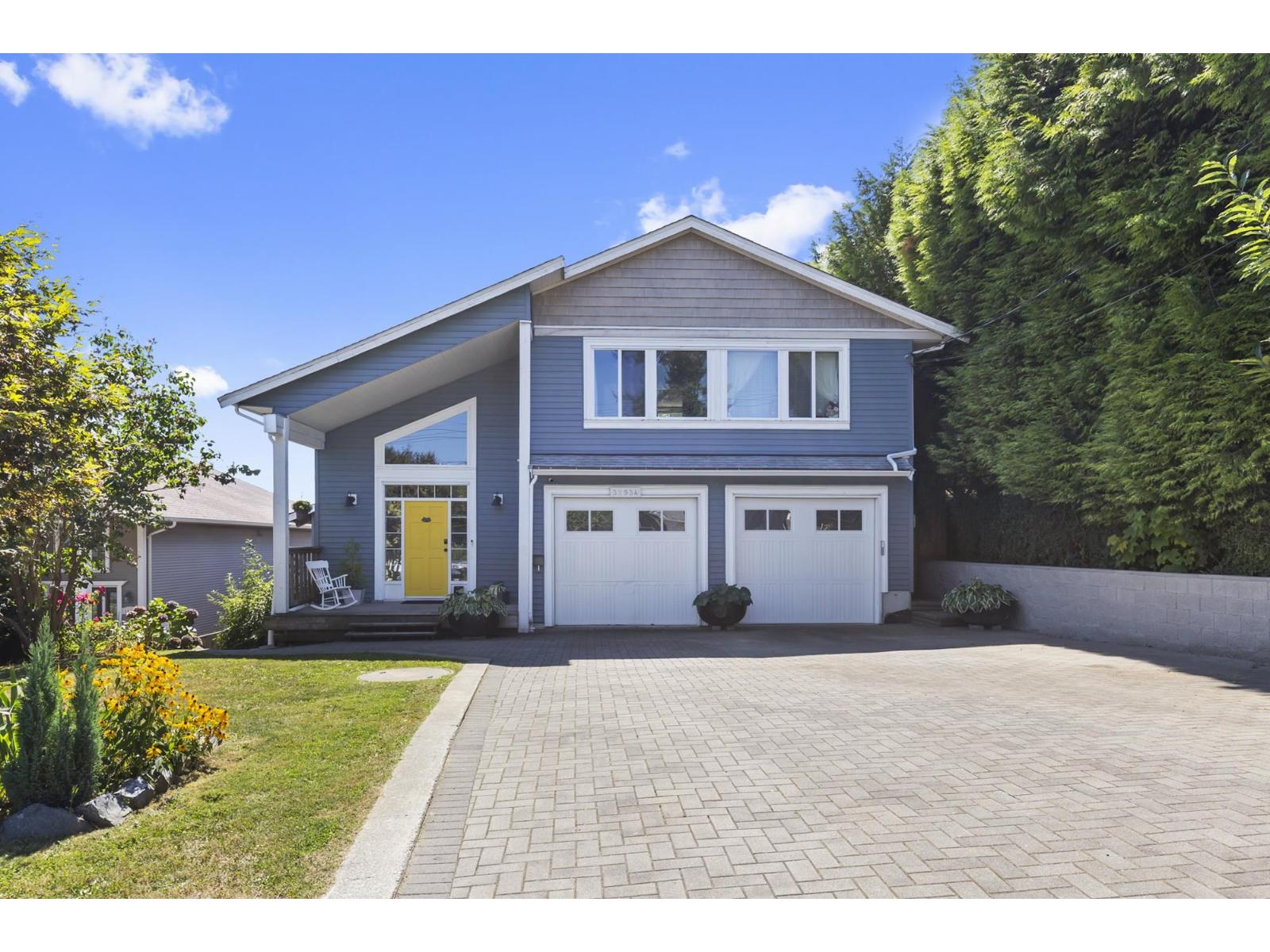 32934 12th Avenue, Mission, British Columbia  V2V 2M8 - Photo 1 - R3075563