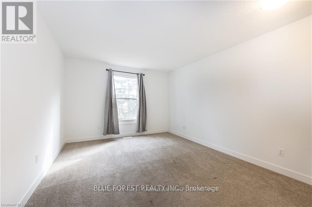 106 - 70 Fiddlers Green Road, London North, Ontario  N6H 4R4 - Photo 13 - X12662738