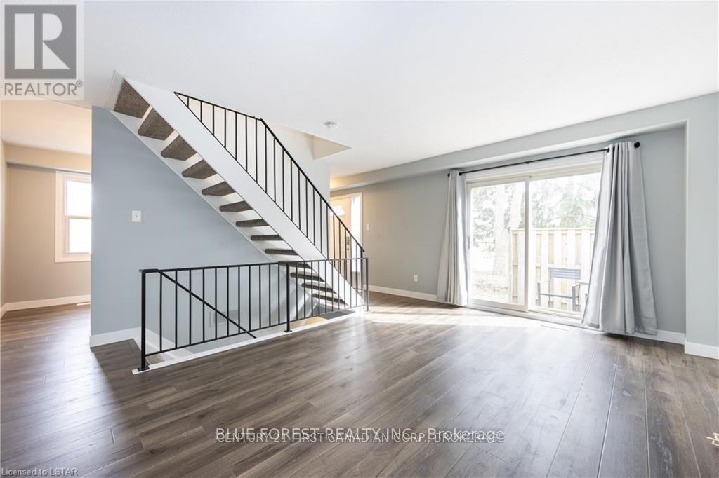 106 - 70 Fiddlers Green Road, London North, Ontario  N6H 4R4 - Photo 6 - X12662738