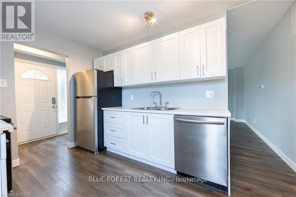 106 - 70 Fiddlers Green Road, London North, Ontario  N6H 4R4 - Photo 8 - X12662738