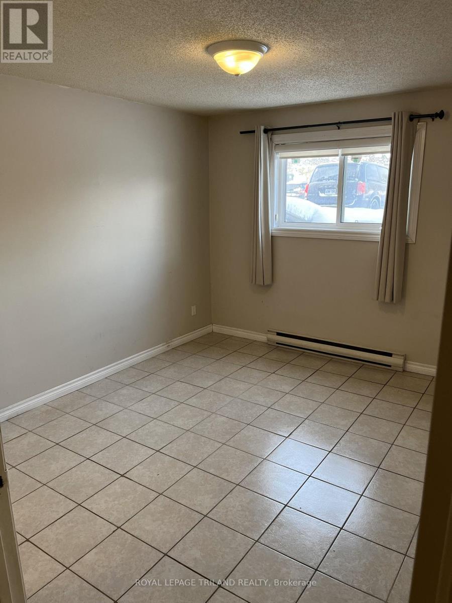 115 - 9 Jacksway Crescent, London North, Ontario  N5X 3T7 - Photo 13 - X12662762