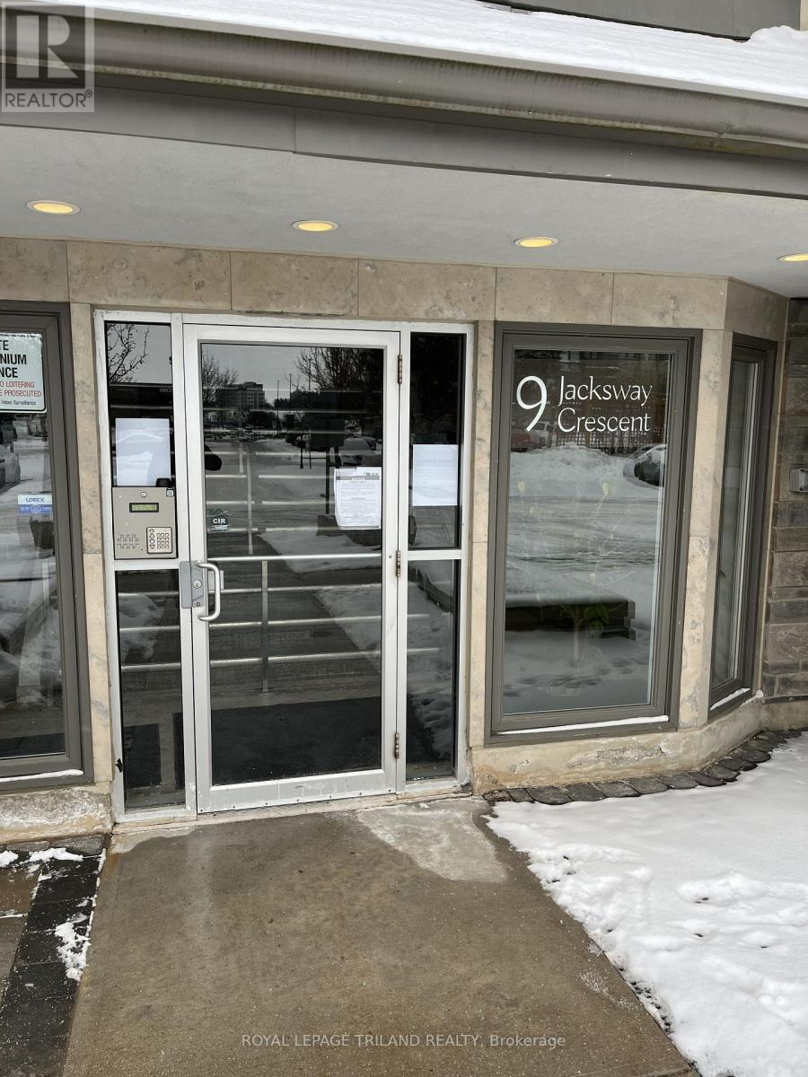 115 - 9 Jacksway Crescent, London North, Ontario  N5X 3T7 - Photo 3 - X12662762