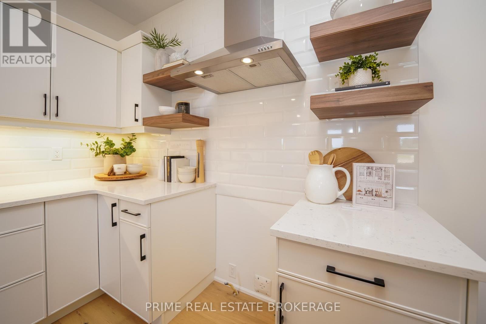 55 - 2 Coastal Crescent, Lambton Shores, Ontario  N0M 1T0 - Photo 15 - X12662896