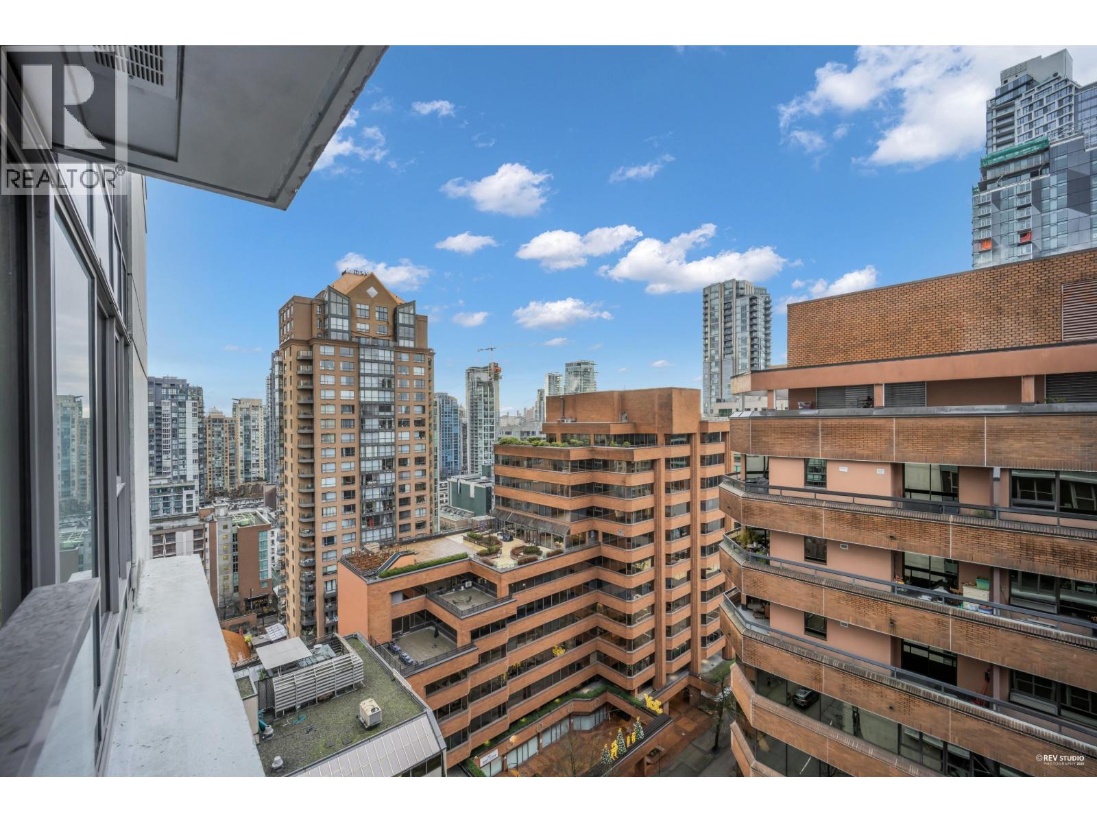 1805 1133 Hornby Street, Vancouver, British Columbia  V6Z 1W1 - Photo 4 - R3075741