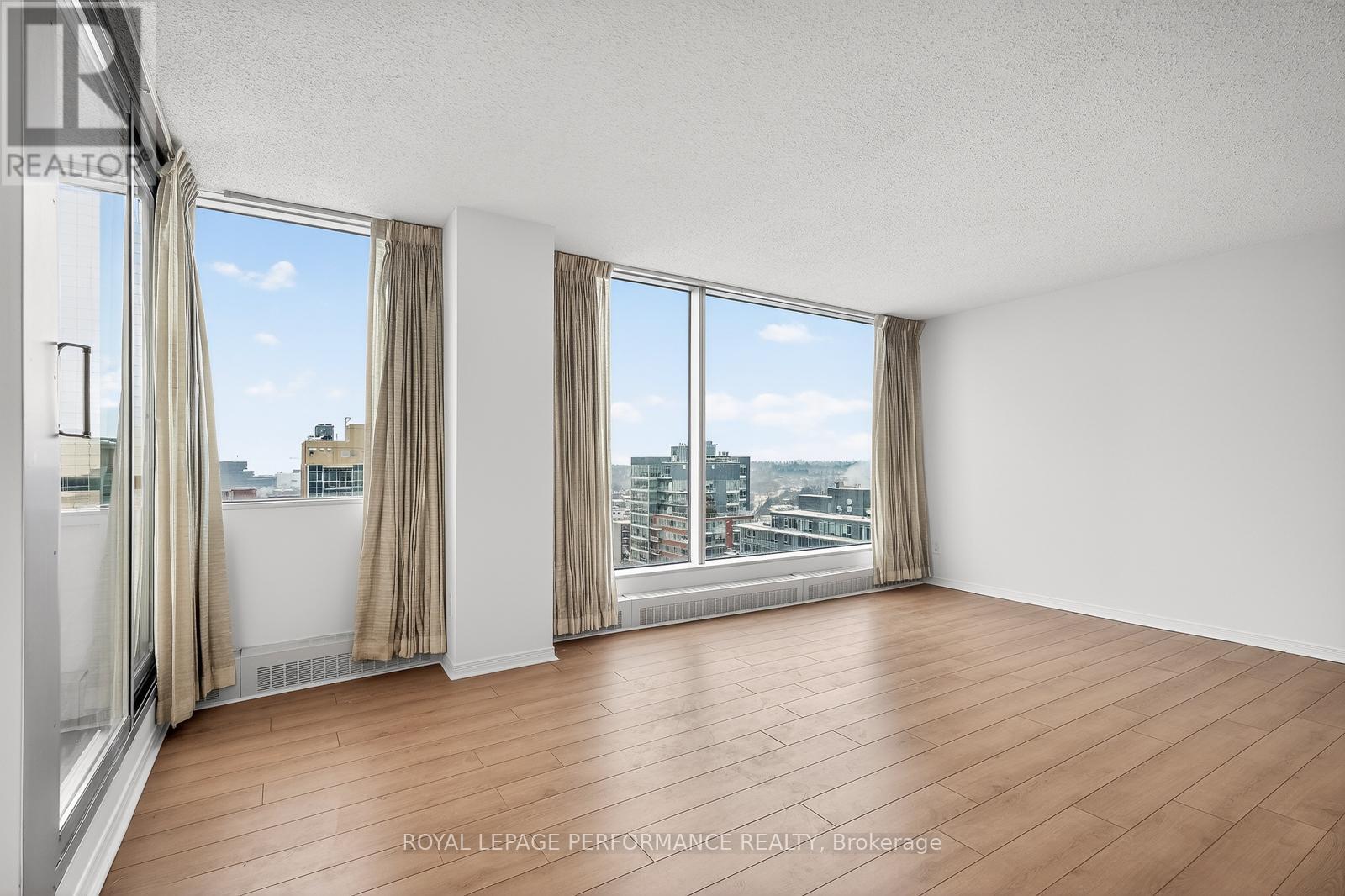 1603 - 160 George Street, Ottawa, Ontario  K1N 9M2 - Photo 10 - X12662770