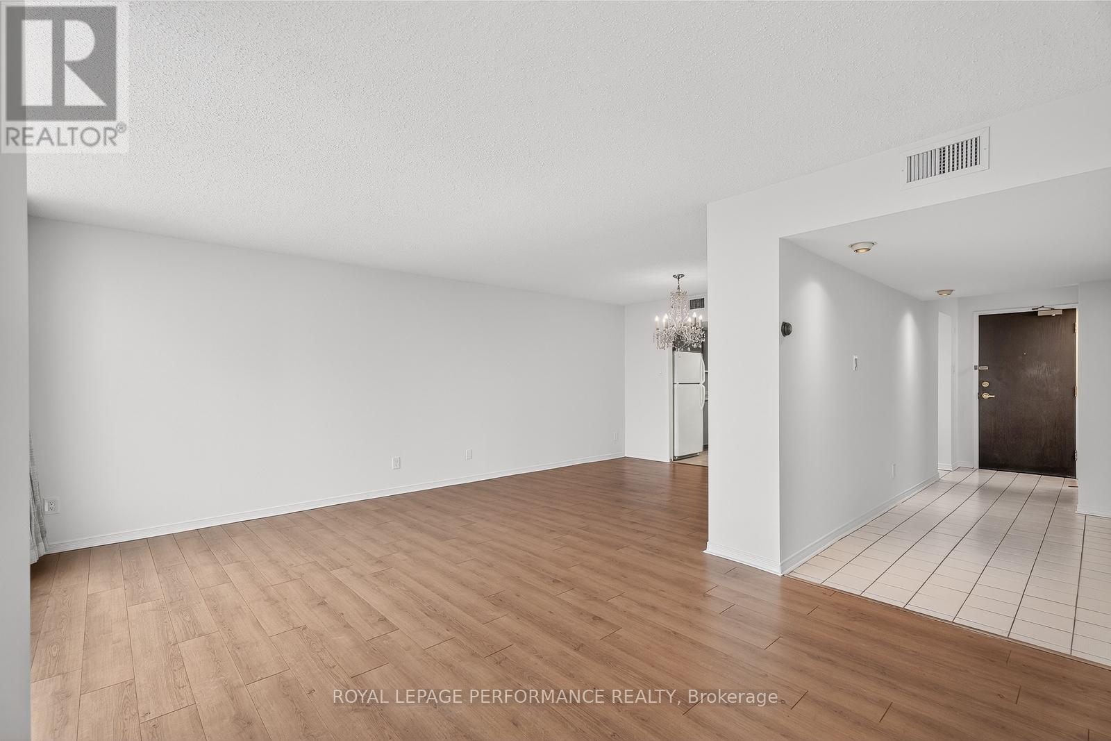 1603 - 160 George Street, Ottawa, Ontario  K1N 9M2 - Photo 8 - X12662770