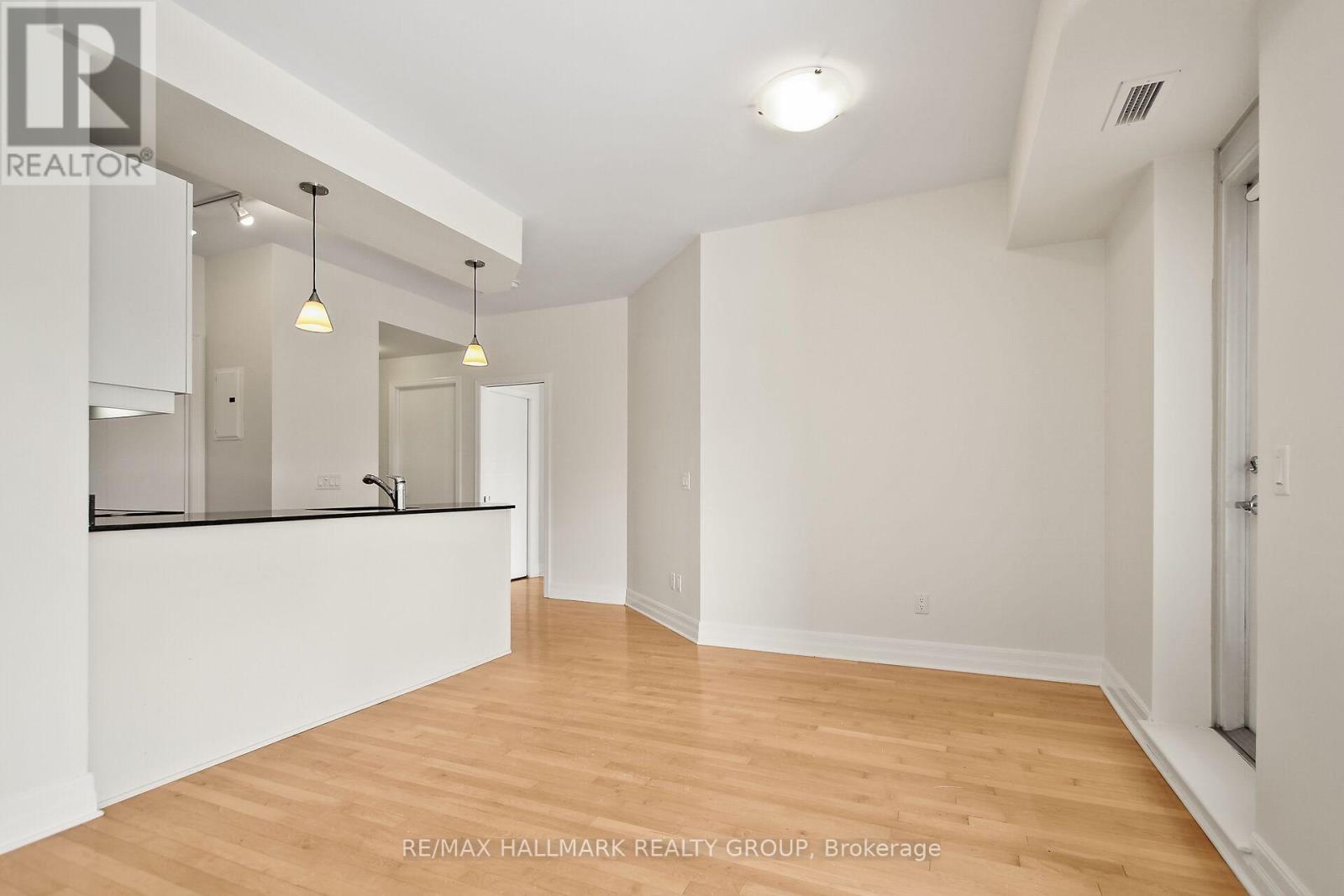 402 - 75 Cleary Avenue, Ottawa, Ontario  K2A 1R8 - Photo 15 - X12662822