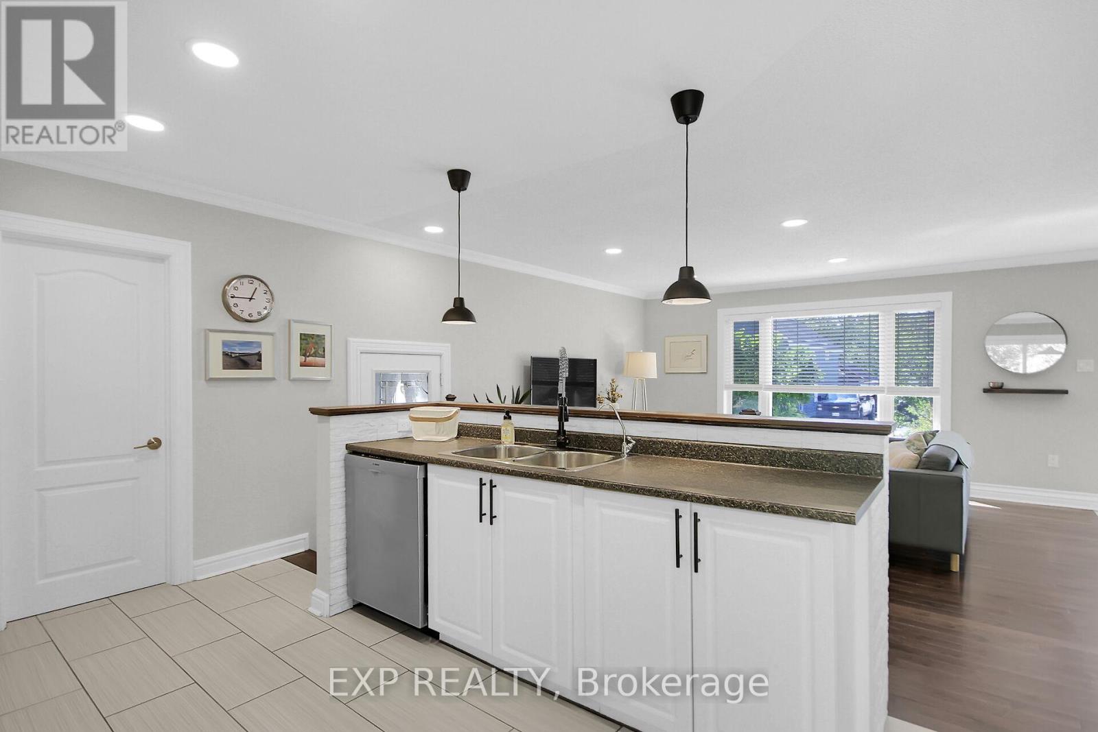 301 Water Street, Mississippi Mills, Ontario  K0A 1A0 - Photo 17 - X12662914