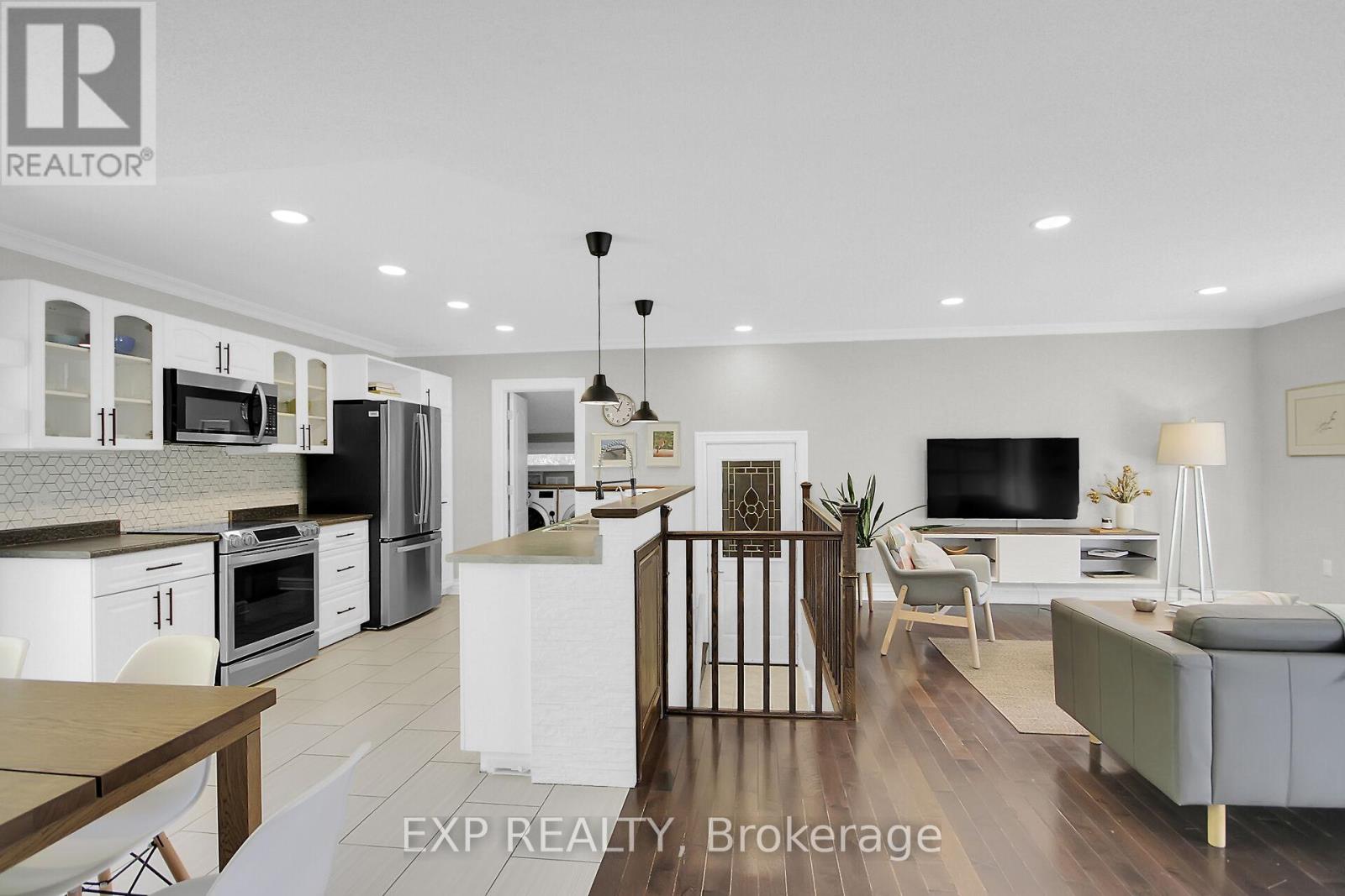 301 Water Street, Mississippi Mills, Ontario  K0A 1A0 - Photo 31 - X12662914