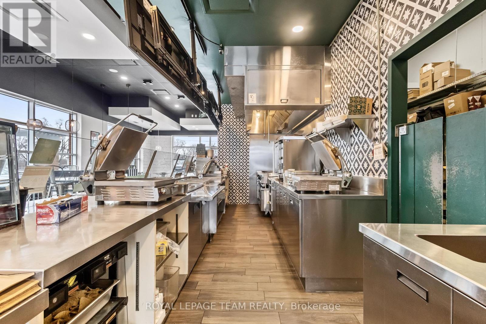 1385 Baseline Road, Ottawa, Ontario  K2C 3G1 - Photo 20 - X12662918