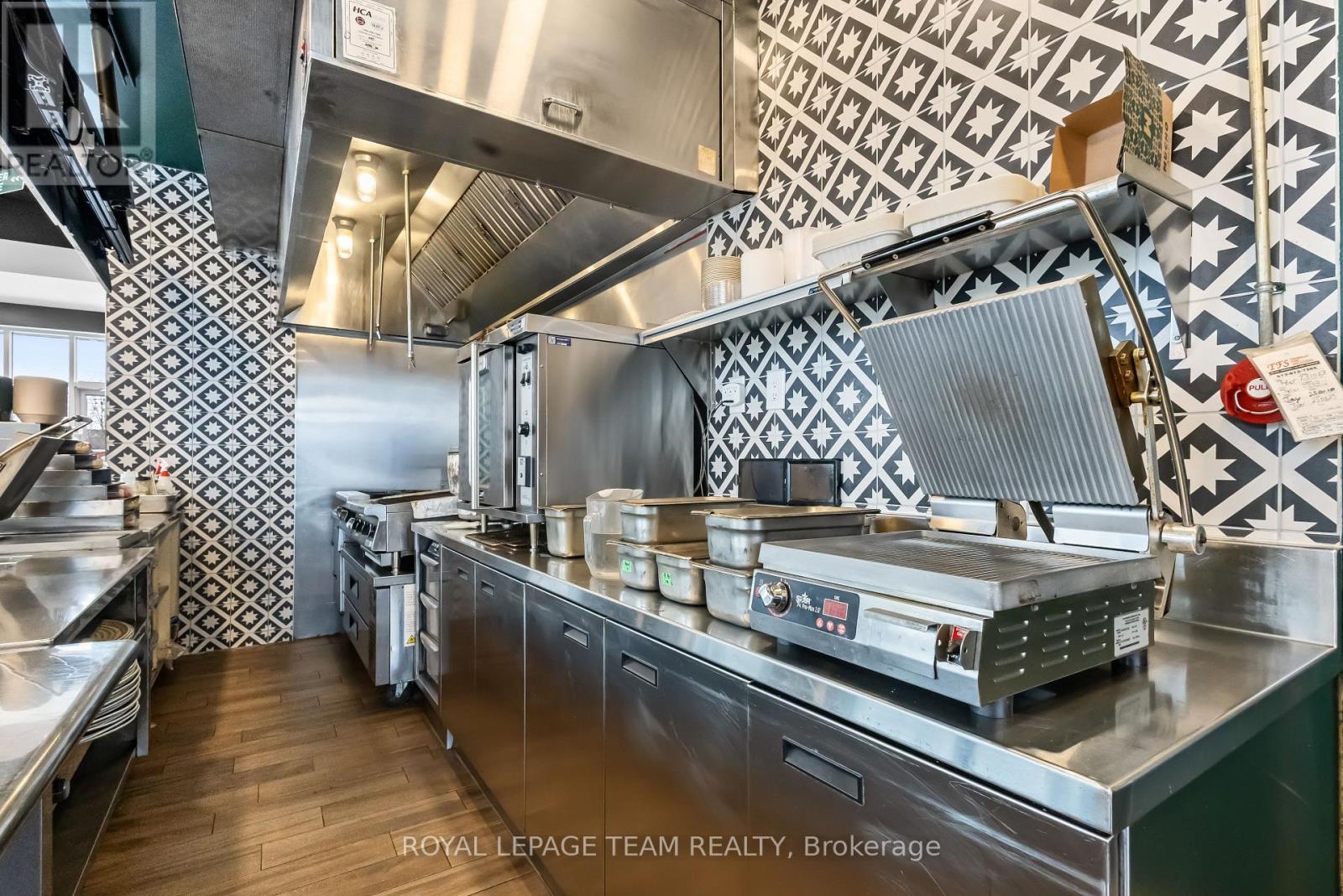 1385 Baseline Road, Ottawa, Ontario  K2C 3G1 - Photo 22 - X12662918