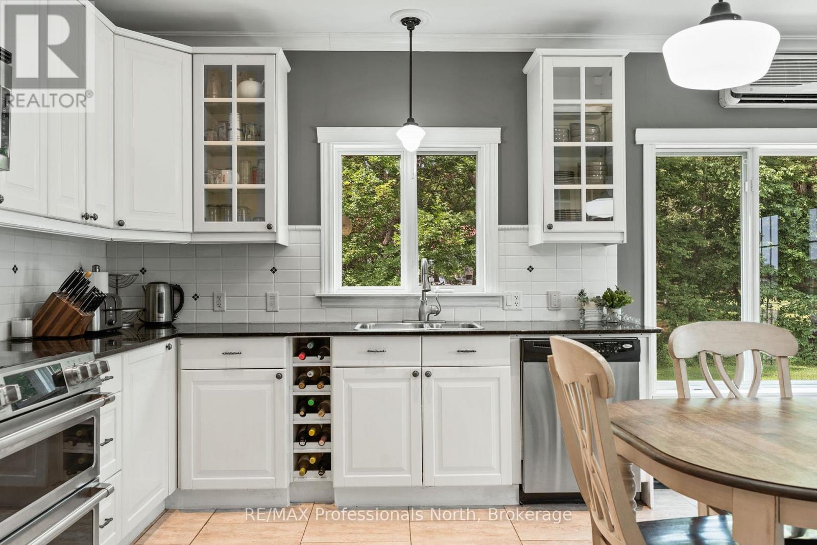 3981 Deep Bay Road, Minden Hills, Ontario K0M 2K0 - Photo 10 - X12662866