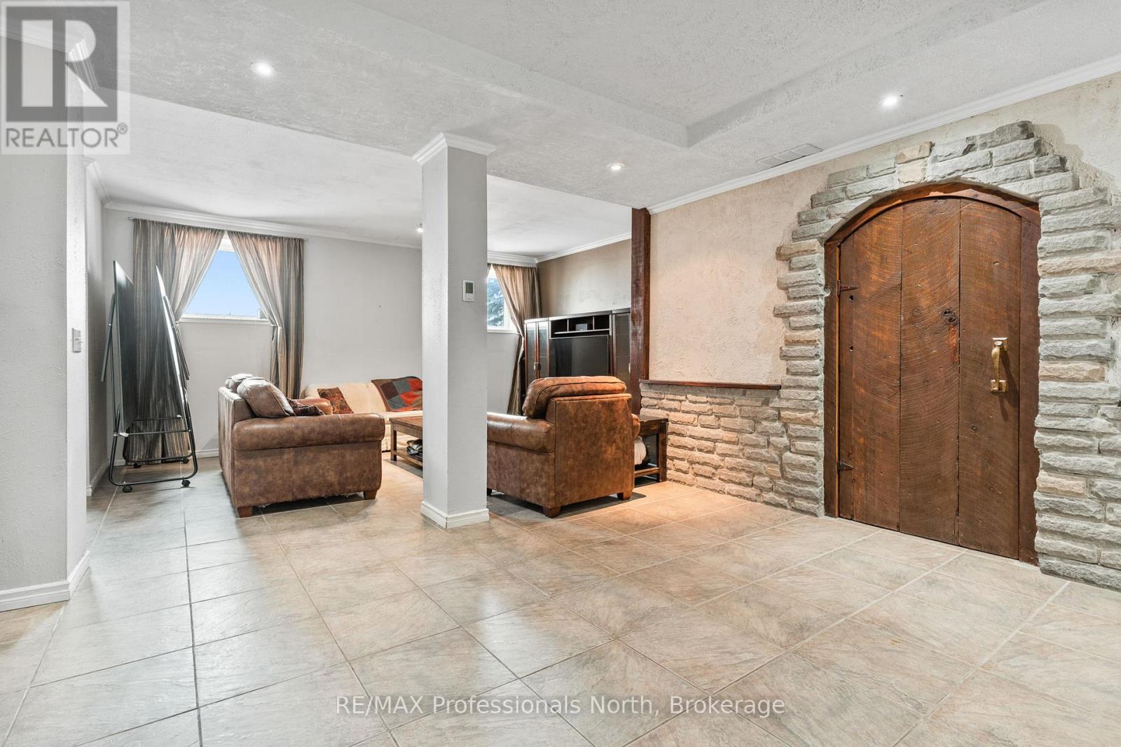 3981 Deep Bay Road, Minden Hills, Ontario K0M 2K0 - Photo 27 - X12662866