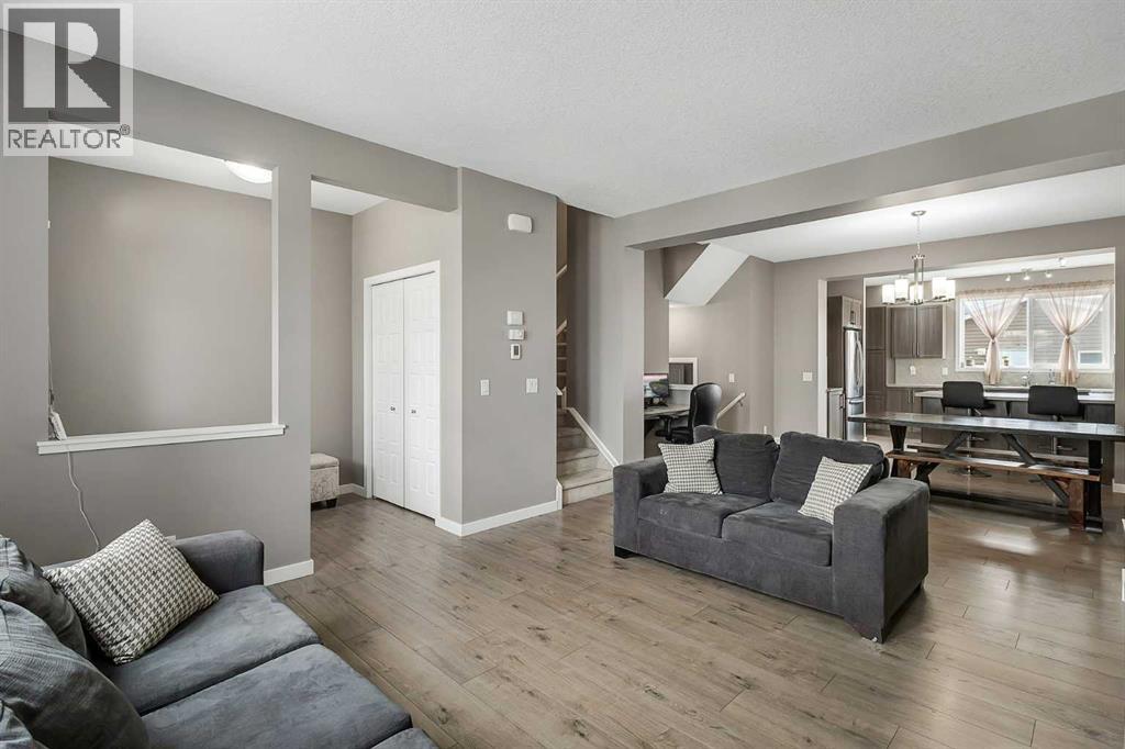 124 Red Embers Crescent Ne, Calgary, Alberta  T3N 0R4 - Photo 5 - A2276944