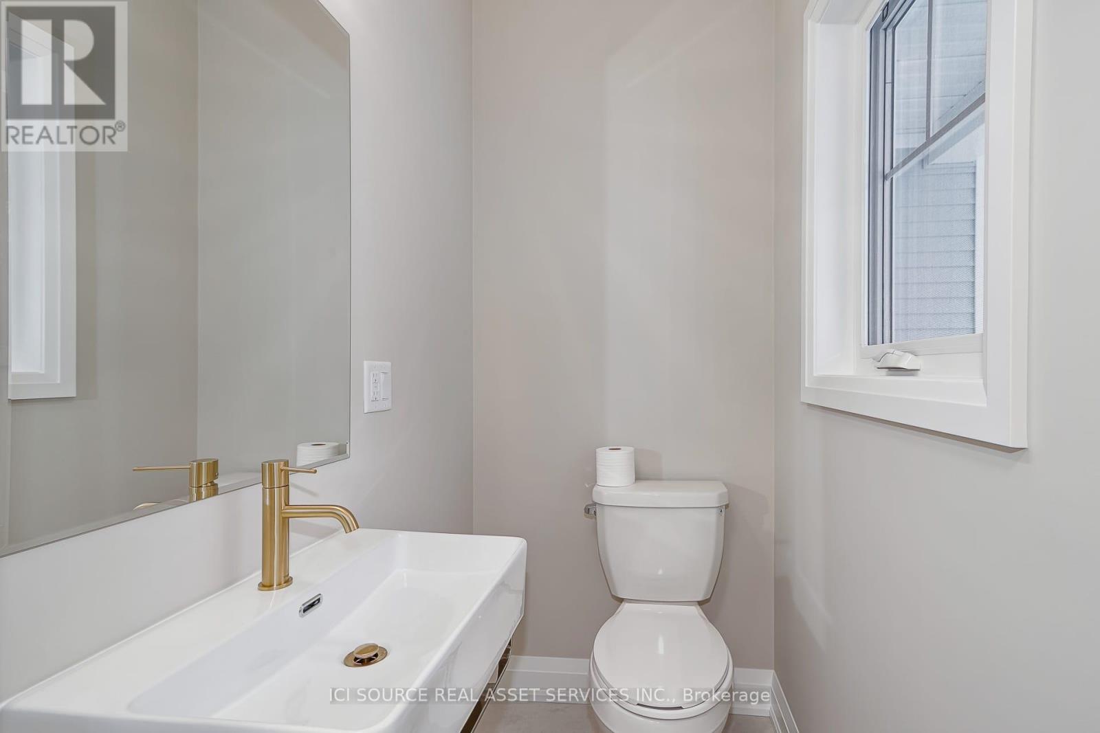 10 Frederick Drive, Wasaga Beach, Ontario  L9Z 1P1 - Photo 11 - S12647490