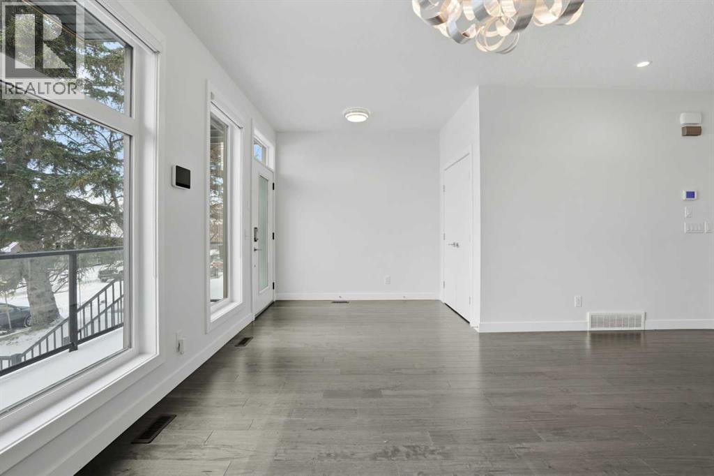 2312 Westmount Road Nw, Calgary, Alberta  T2N 3N6 - Photo 4 - A2276746