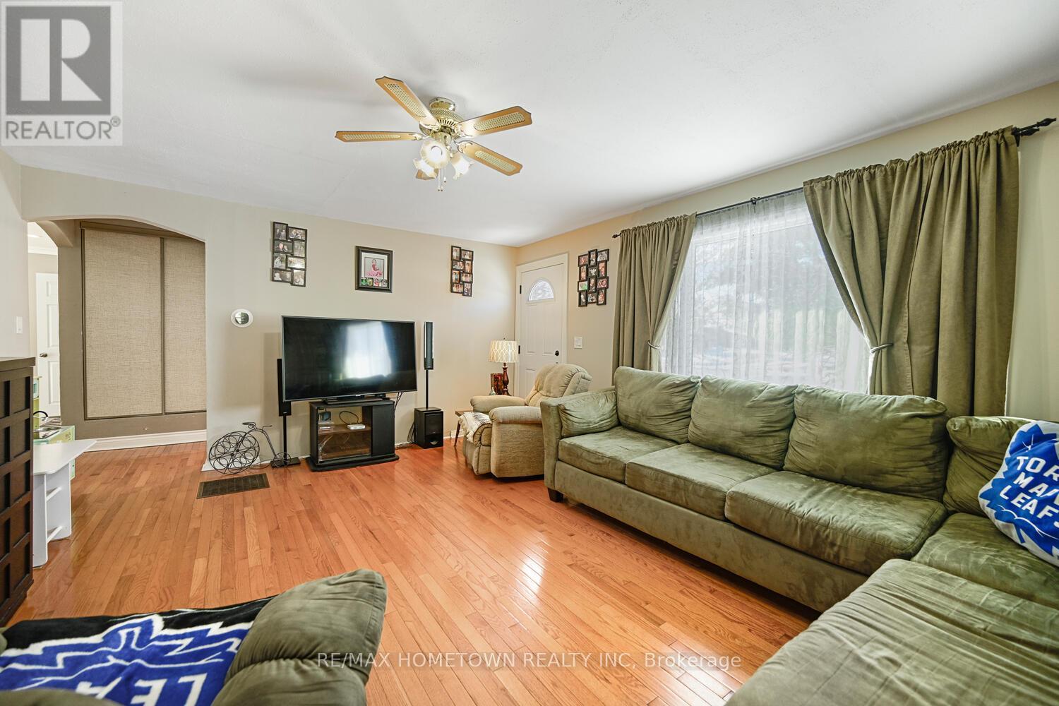 1229 Hallecks Road S, Elizabethtown-Kitley, Ontario K6V 5T3 - Photo 6 - X12662780