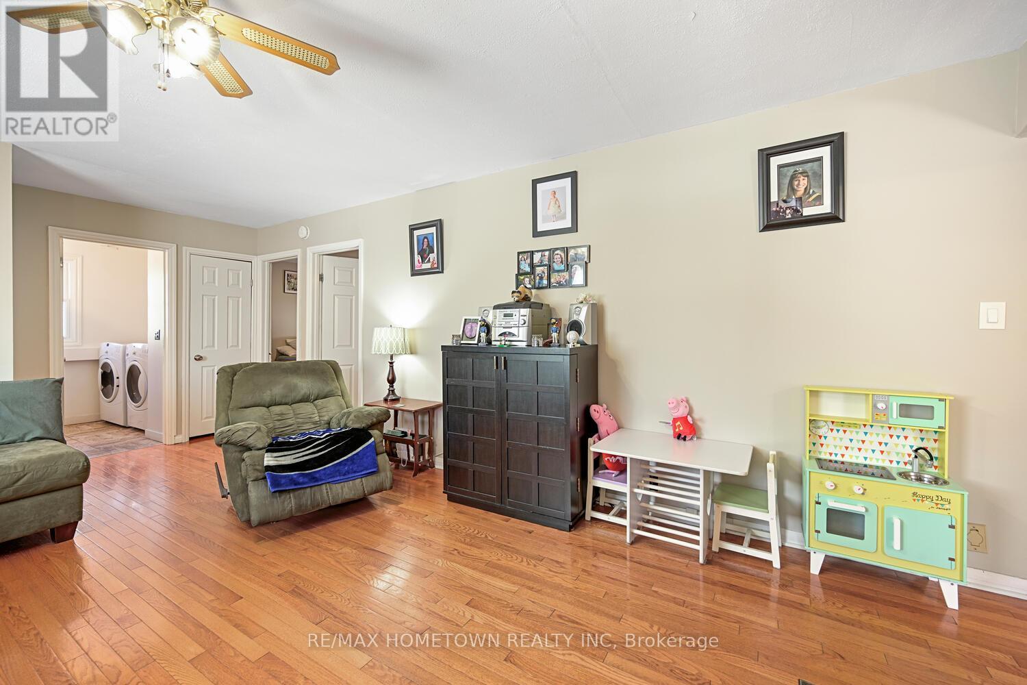 1229 Hallecks Road S, Elizabethtown-Kitley, Ontario K6V 5T3 - Photo 7 - X12662780