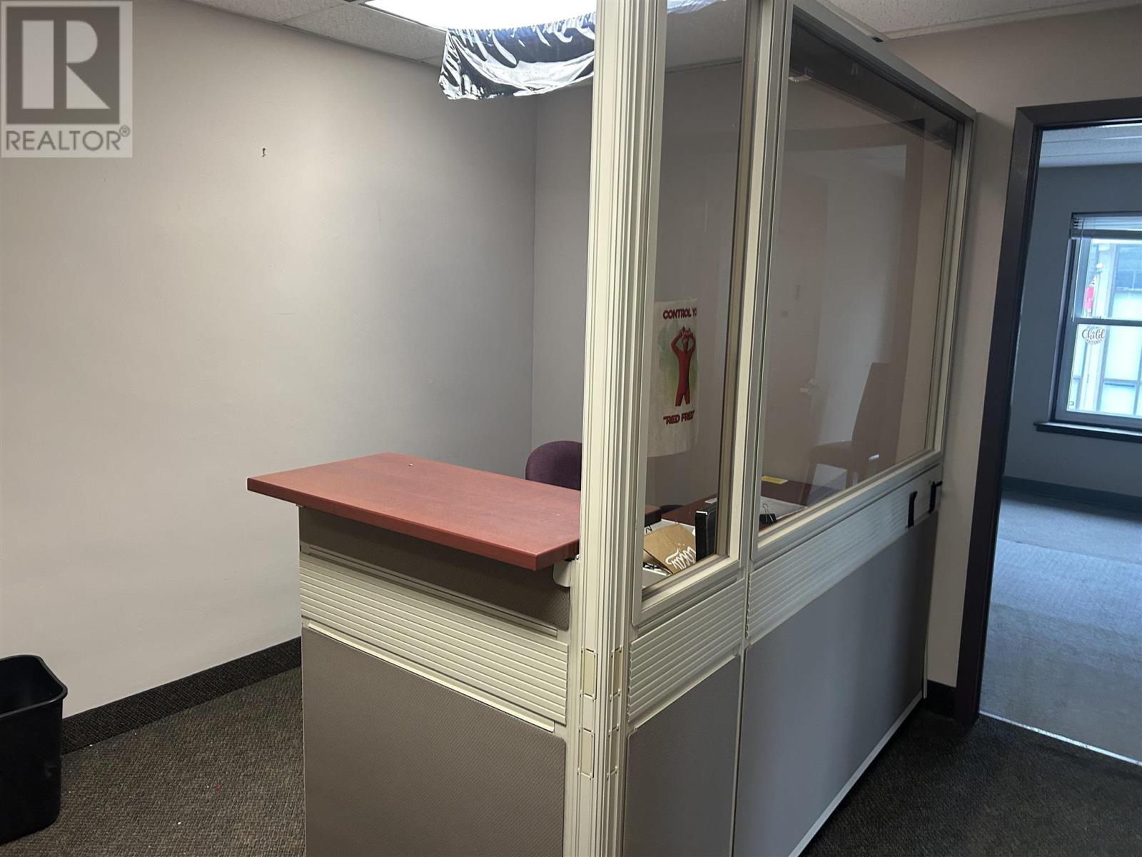 557 Queen St, Sault Ste. Marie, Ontario  P6A 2A3 - Photo 4 - SM253506