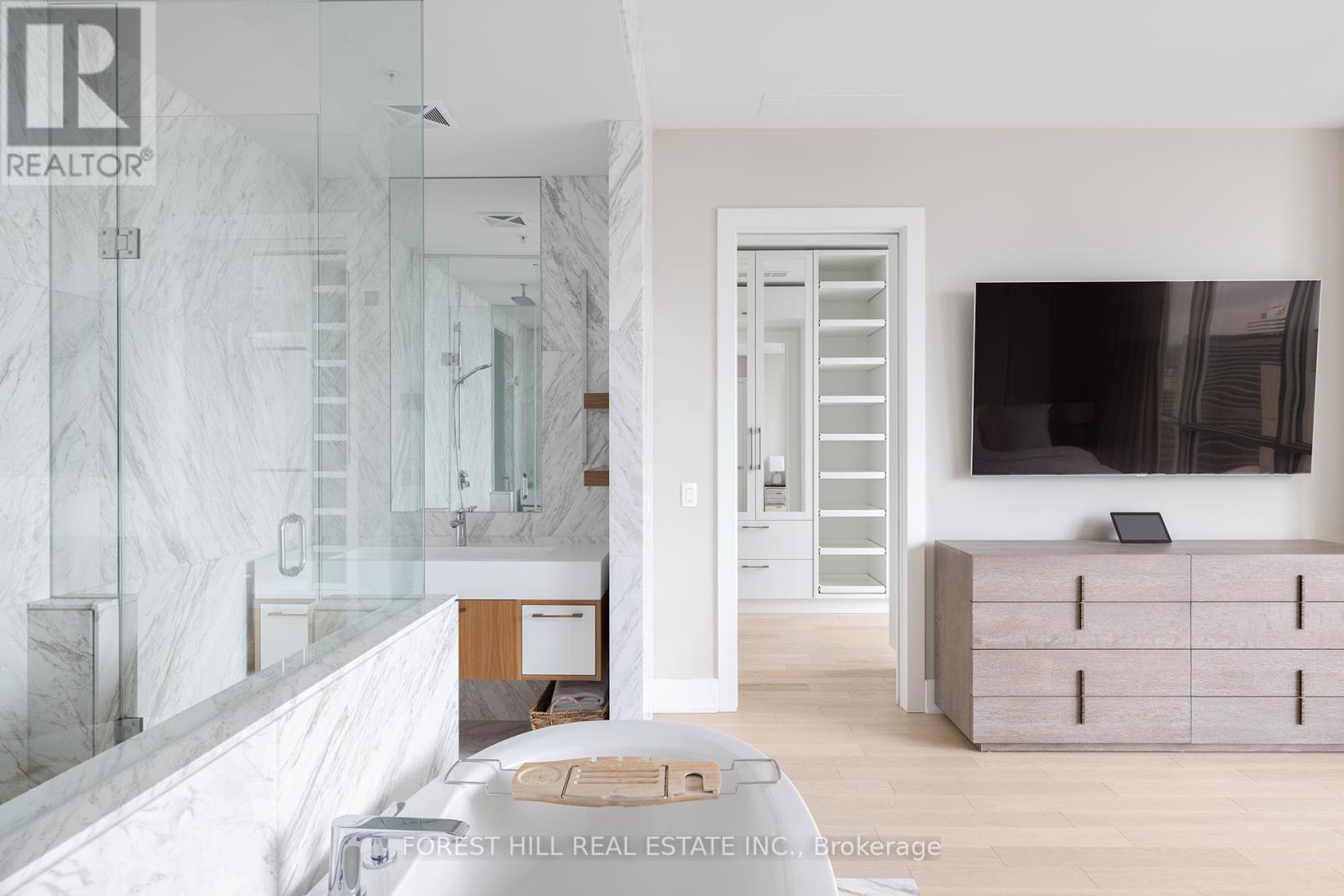 Ph102 - 199 Richmond Street W, Toronto, Ontario  M5V 0H4 - Photo 17 - C12662778