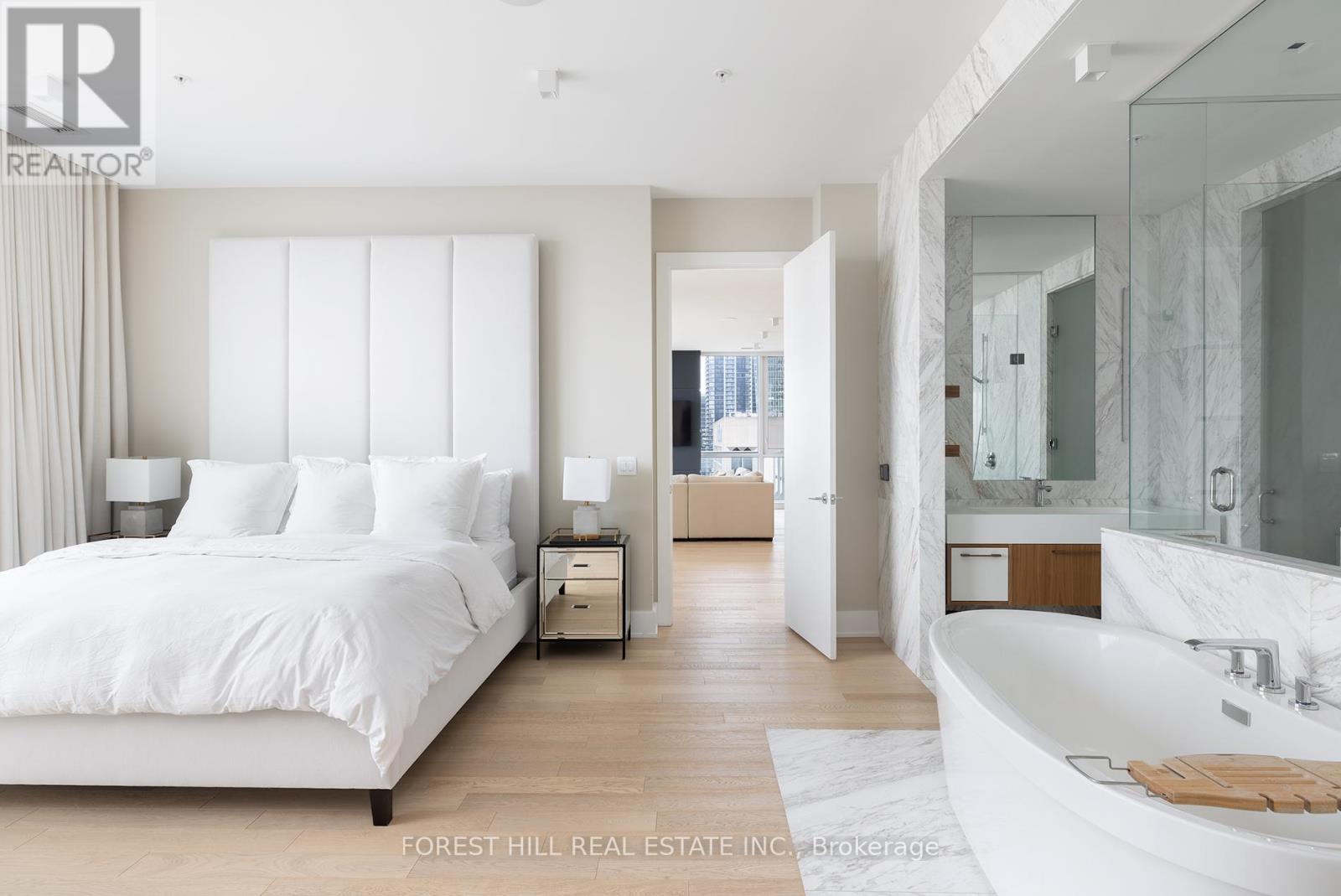 Ph102 - 199 Richmond Street W, Toronto, Ontario  M5V 0H4 - Photo 18 - C12662778