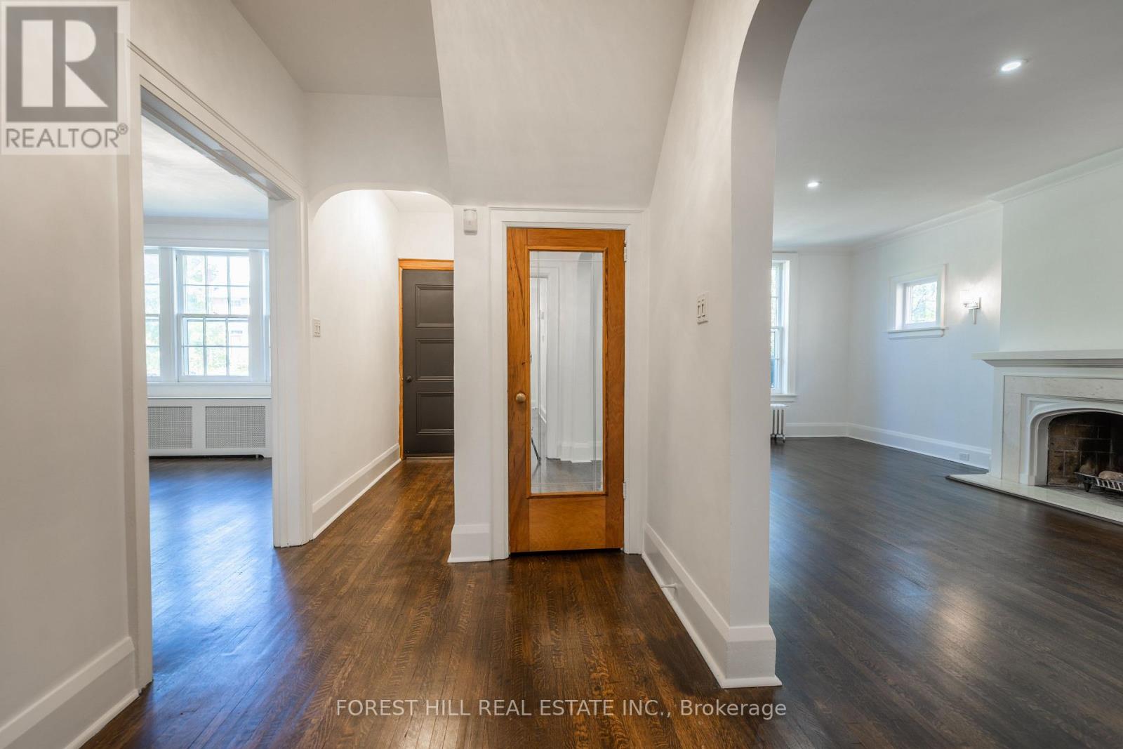 29 Whitehall Road, Toronto, Ontario  M4W 2C5 - Photo 13 - C12662814