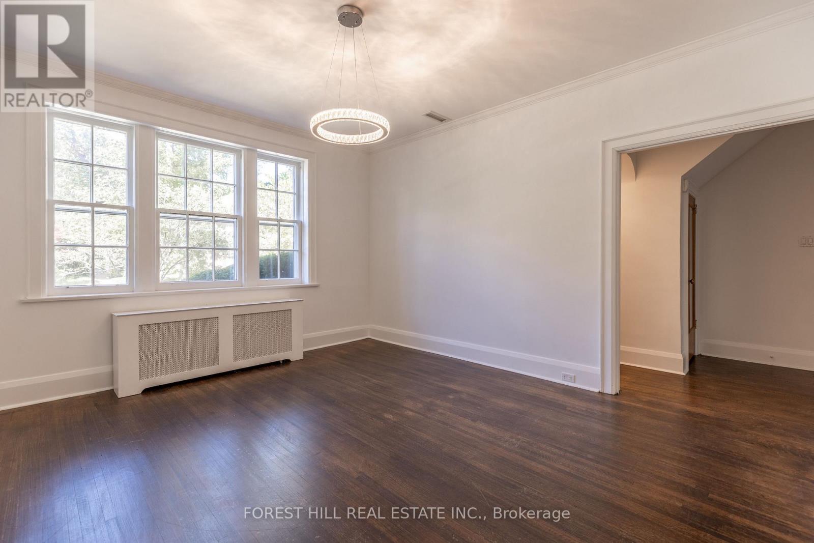 29 Whitehall Road, Toronto, Ontario  M4W 2C5 - Photo 7 - C12662814