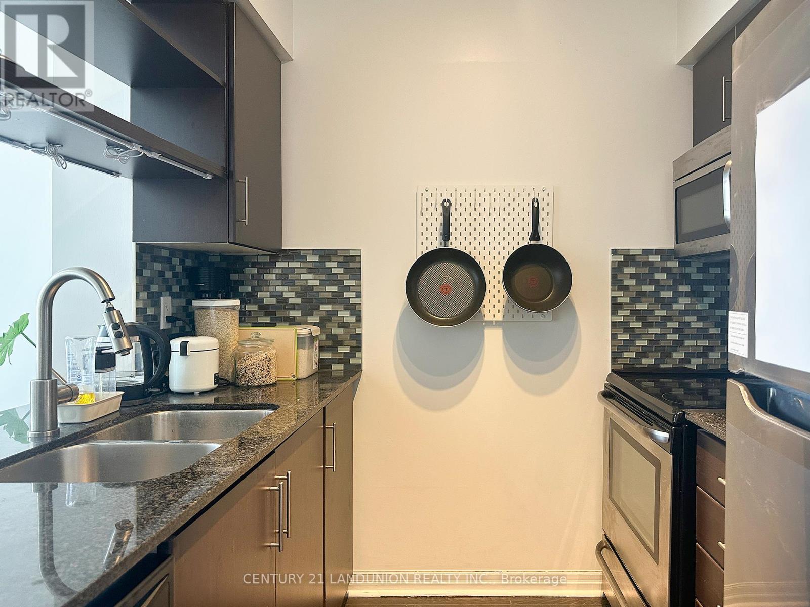 Ph 7 - 30 Heron's Hill Way, Toronto, Ontario  M2J 0A7 - Photo 4 - C12662824