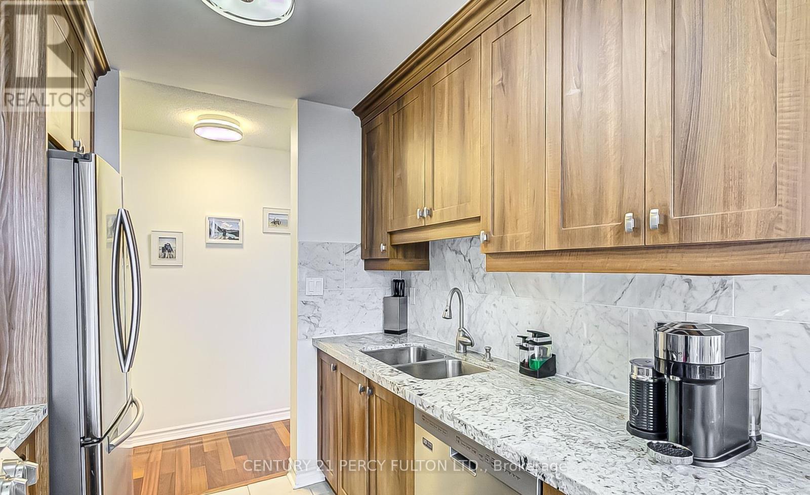 1910 - 1 Rean Drive, Toronto, Ontario  M2K 3C1 - Photo 8 - C12662828