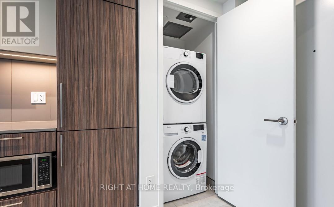 2503 - 19 Western Battery Road, Toronto, Ontario  M6K 3S4 - Photo 12 - C12662868