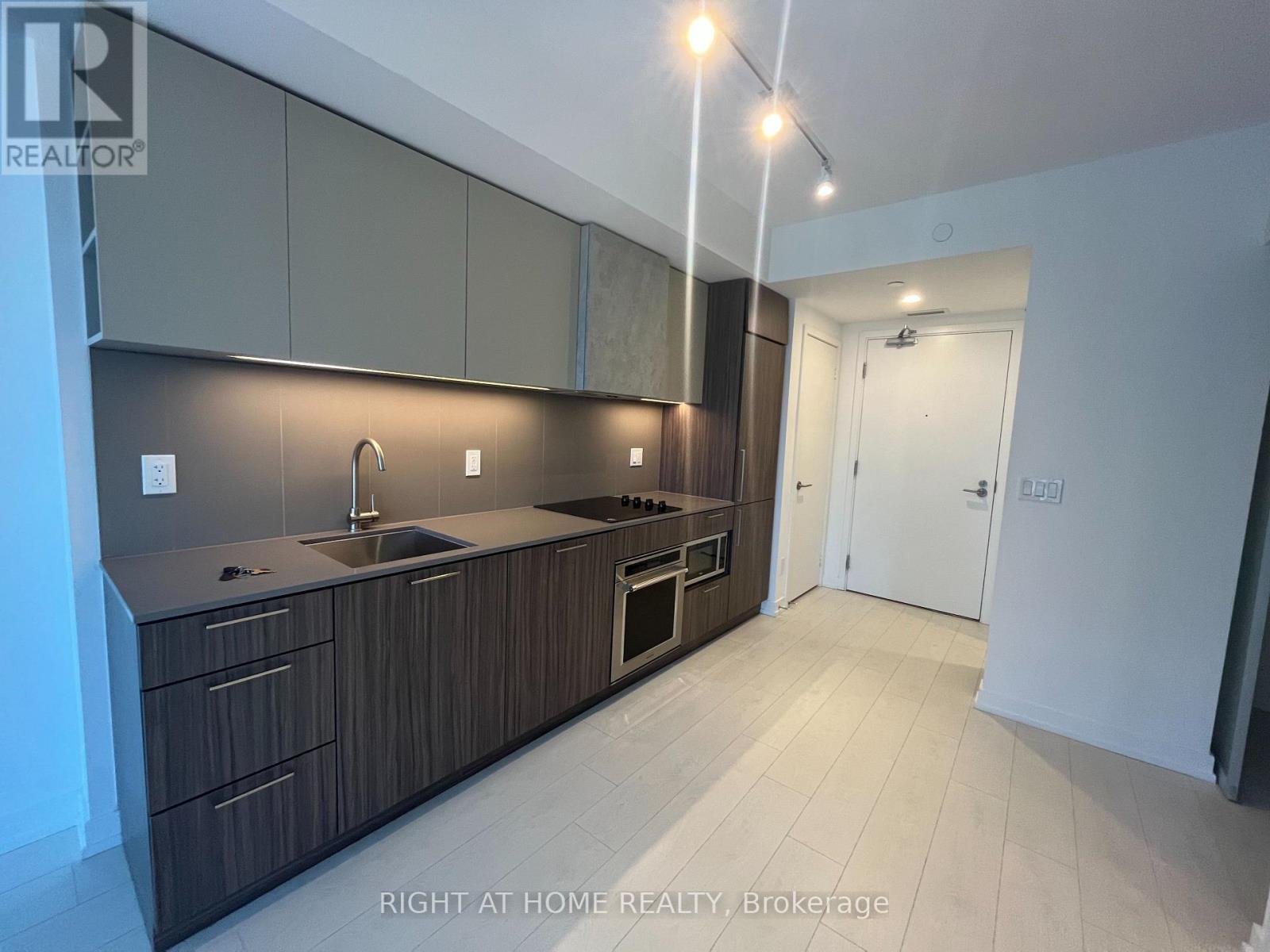 2503 - 19 Western Battery Road, Toronto, Ontario  M6K 3S4 - Photo 2 - C12662868