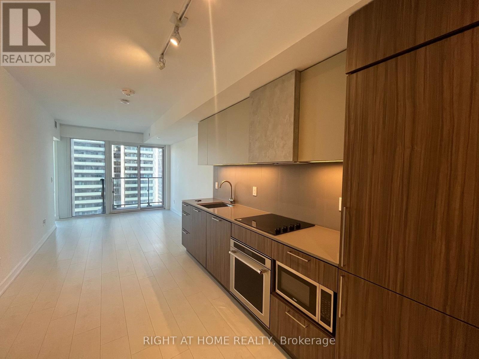 2503 - 19 Western Battery Road, Toronto, Ontario  M6K 3S4 - Photo 4 - C12662868