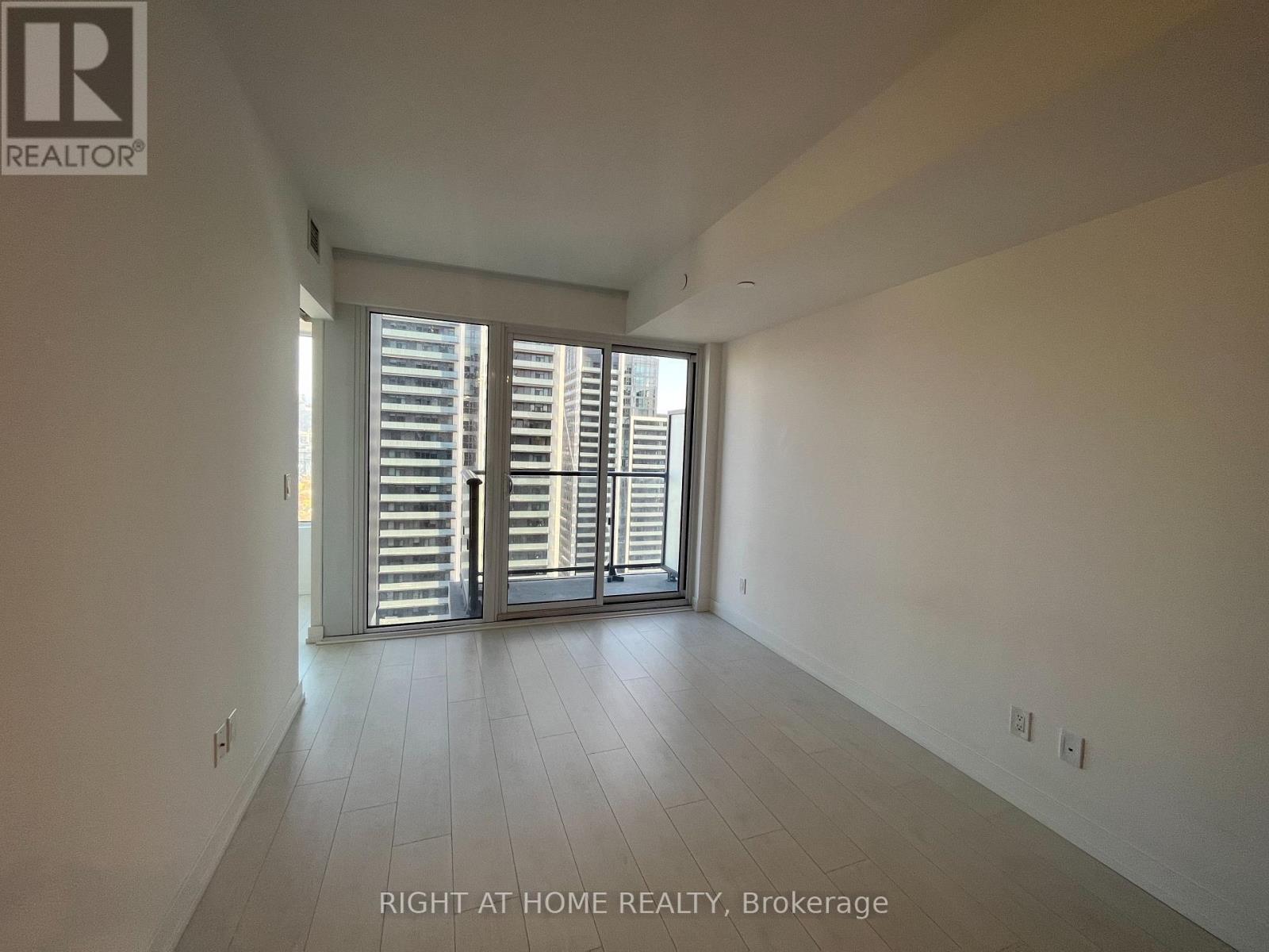 2503 - 19 Western Battery Road, Toronto, Ontario  M6K 3S4 - Photo 5 - C12662868