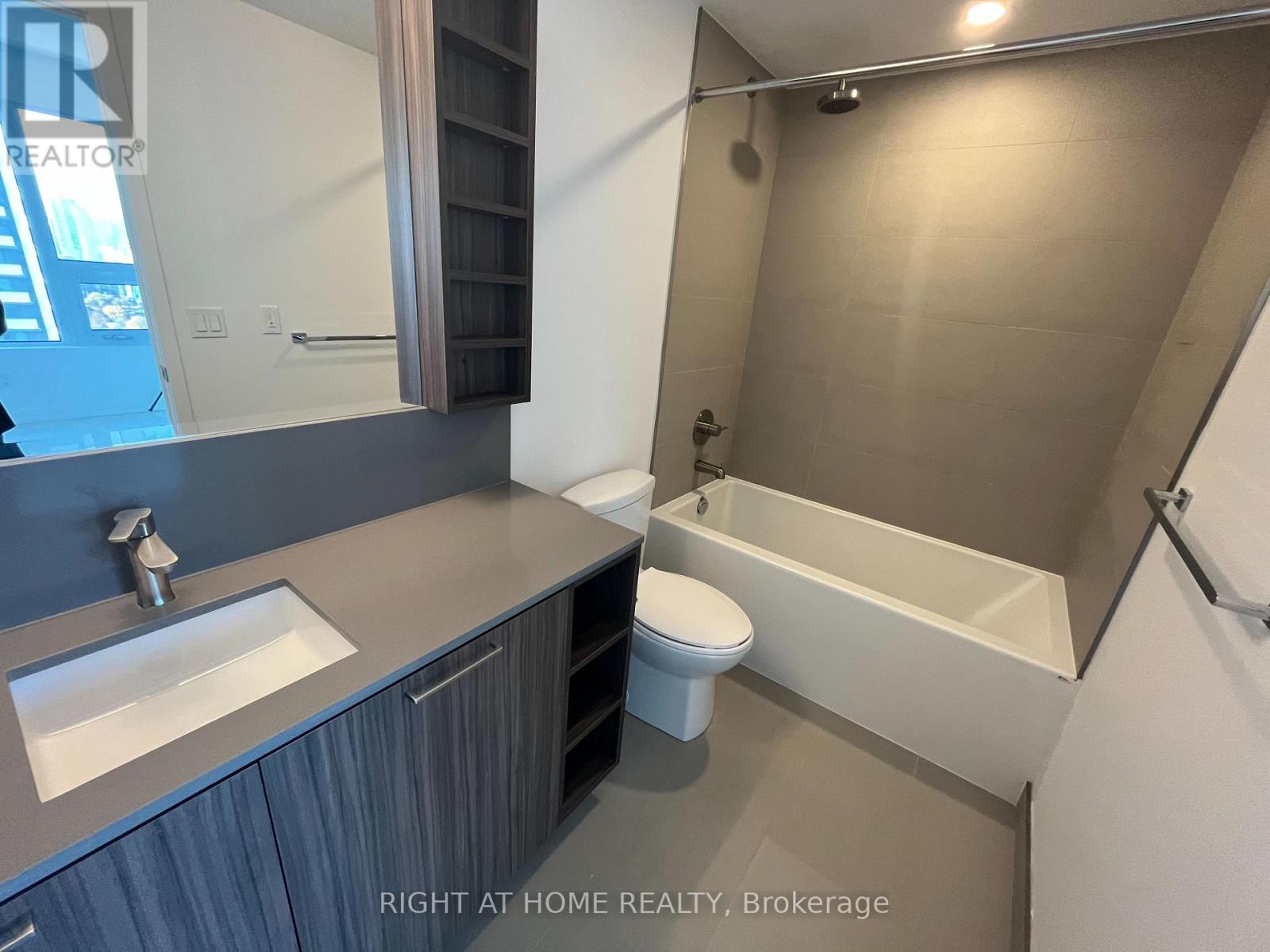 2503 - 19 Western Battery Road, Toronto, Ontario  M6K 3S4 - Photo 9 - C12662868