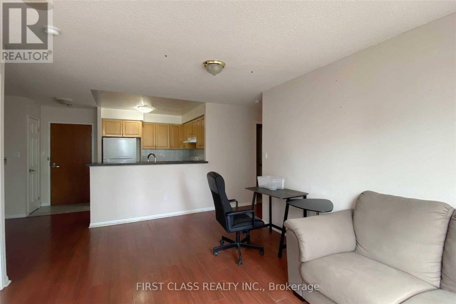 1517 - 23 Lorraine Drive, Toronto, Ontario  M2N 6Z6 - Photo 5 - C12662940