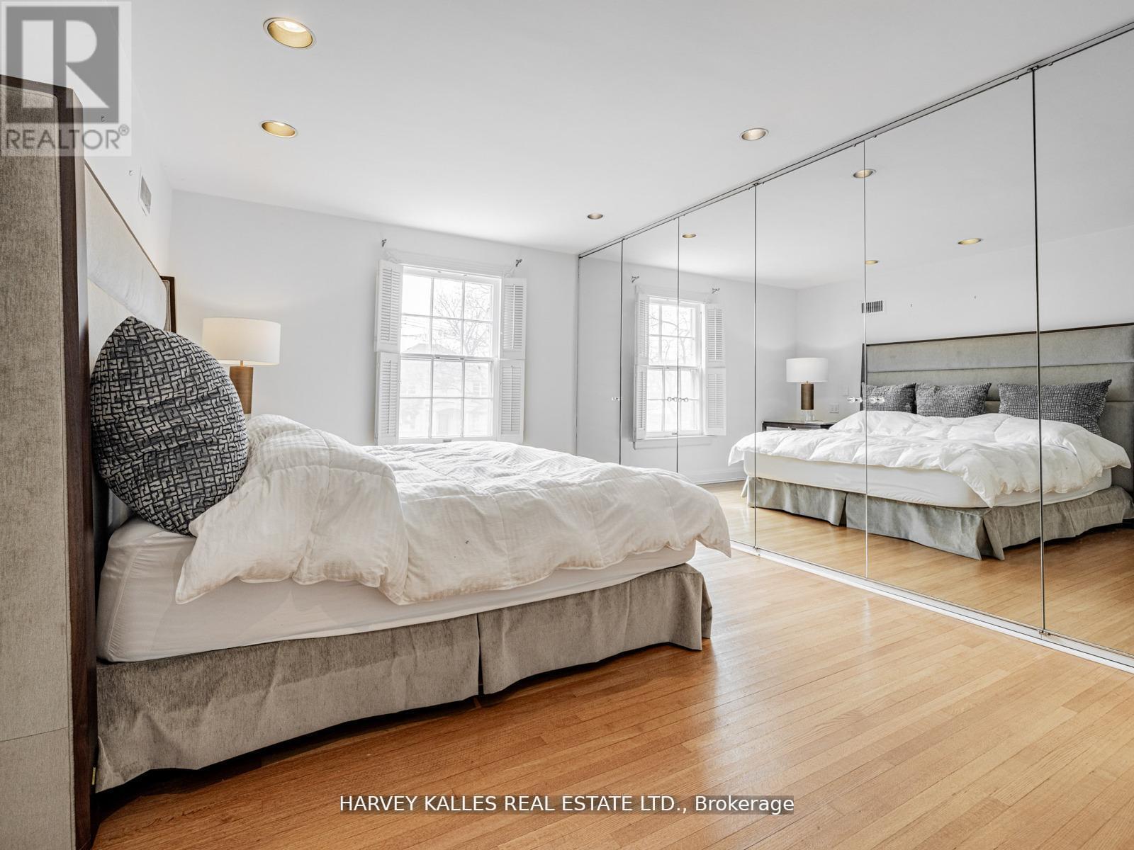 2 Silverwood Avenue, Toronto, Ontario  M5P 1W4 - Photo 28 - C12662956