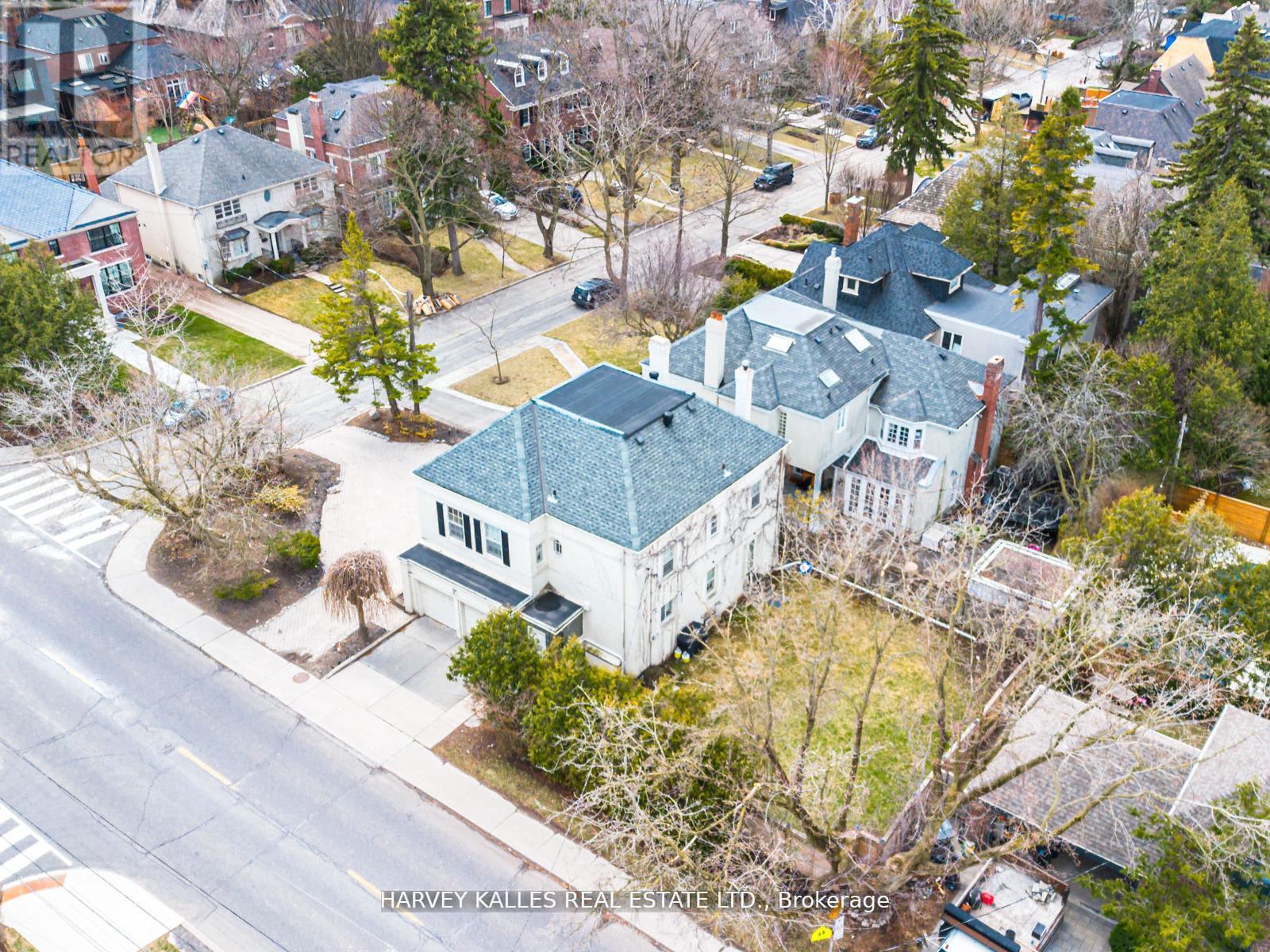 2 Silverwood Avenue, Toronto, Ontario  M5P 1W4 - Photo 45 - C12662956