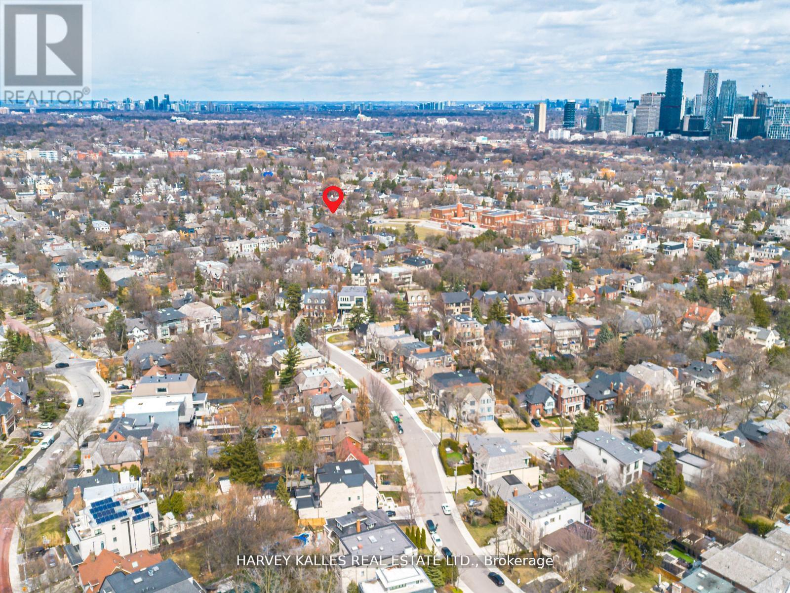 2 Silverwood Avenue, Toronto, Ontario  M5P 1W4 - Photo 48 - C12662956