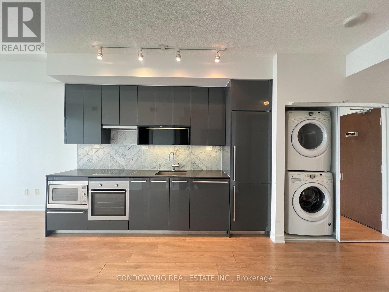 709 - 115 Mcmahon Drive, Toronto, Ontario  M2K 0E3 - Photo 5 - C12662978