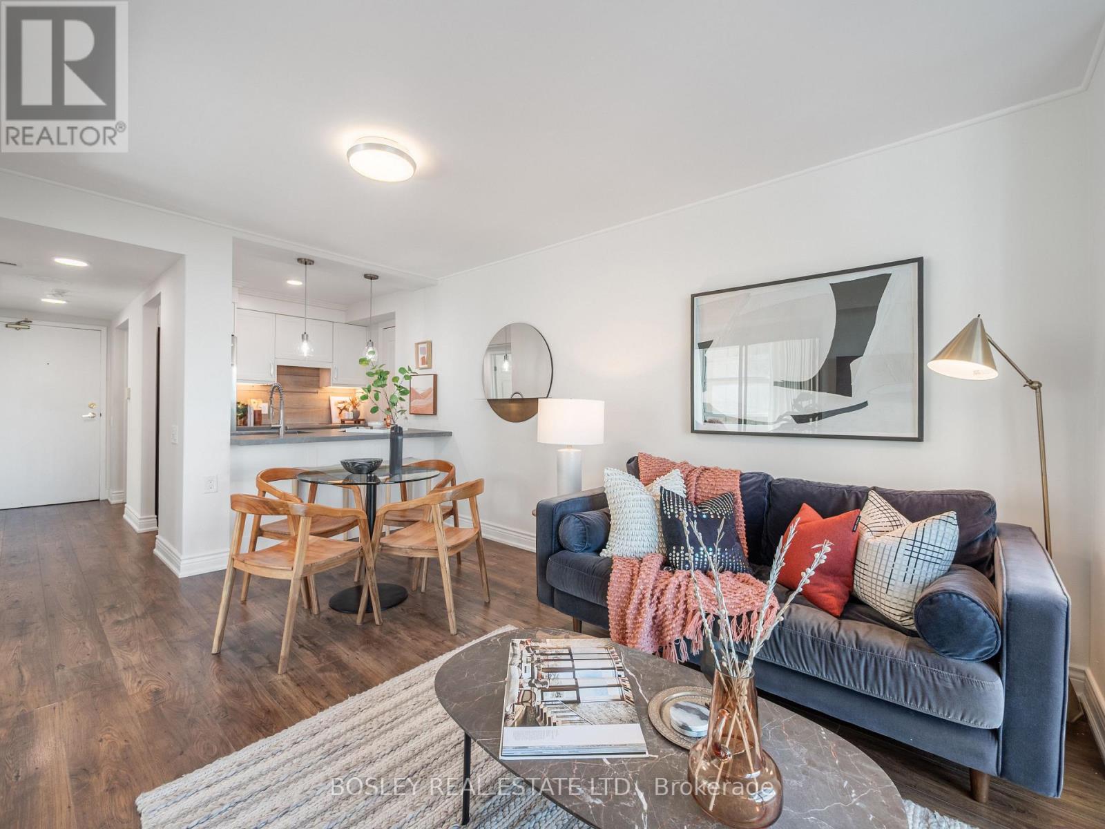 903 - 409 Bloor Street E, Toronto, Ontario  M4W 3T2 - Photo 1 - C12663000