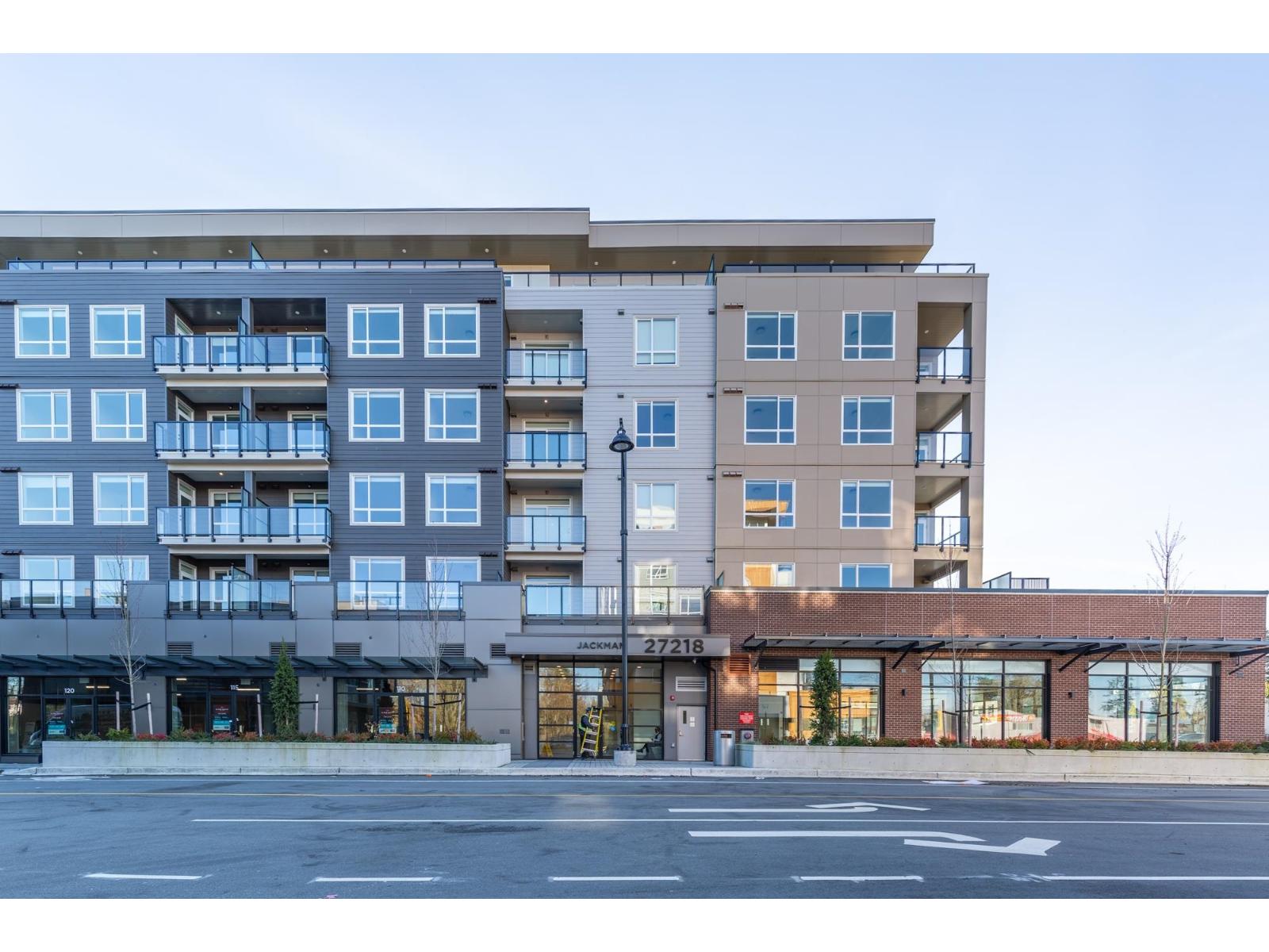 207 27218 Aldergrove Town Center Drive, Langley, British Columbia  V4W 0E4 - Photo 1 - R3075844