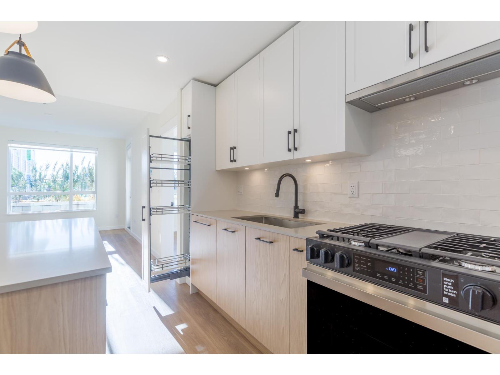 207 27218 Aldergrove Town Center Drive, Langley, British Columbia  V4W 0E4 - Photo 13 - R3075844