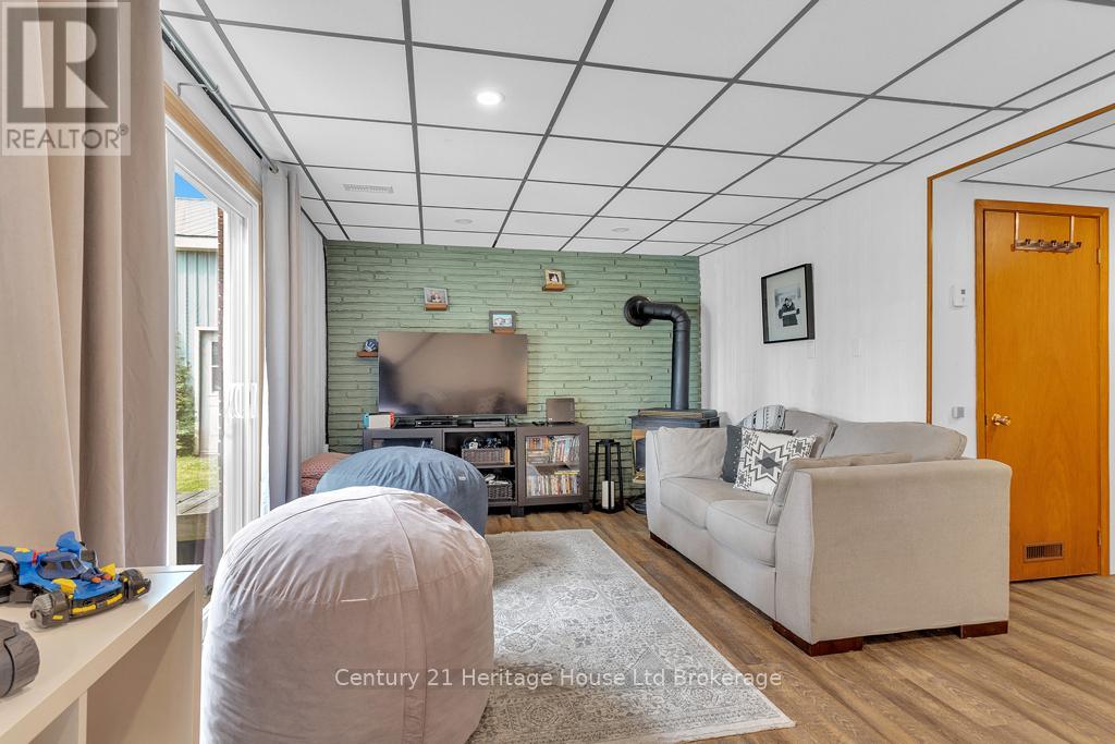 686 Goshen Road, Norfolk, Ontario  N4G 3C9 - Photo 12 - X12662996