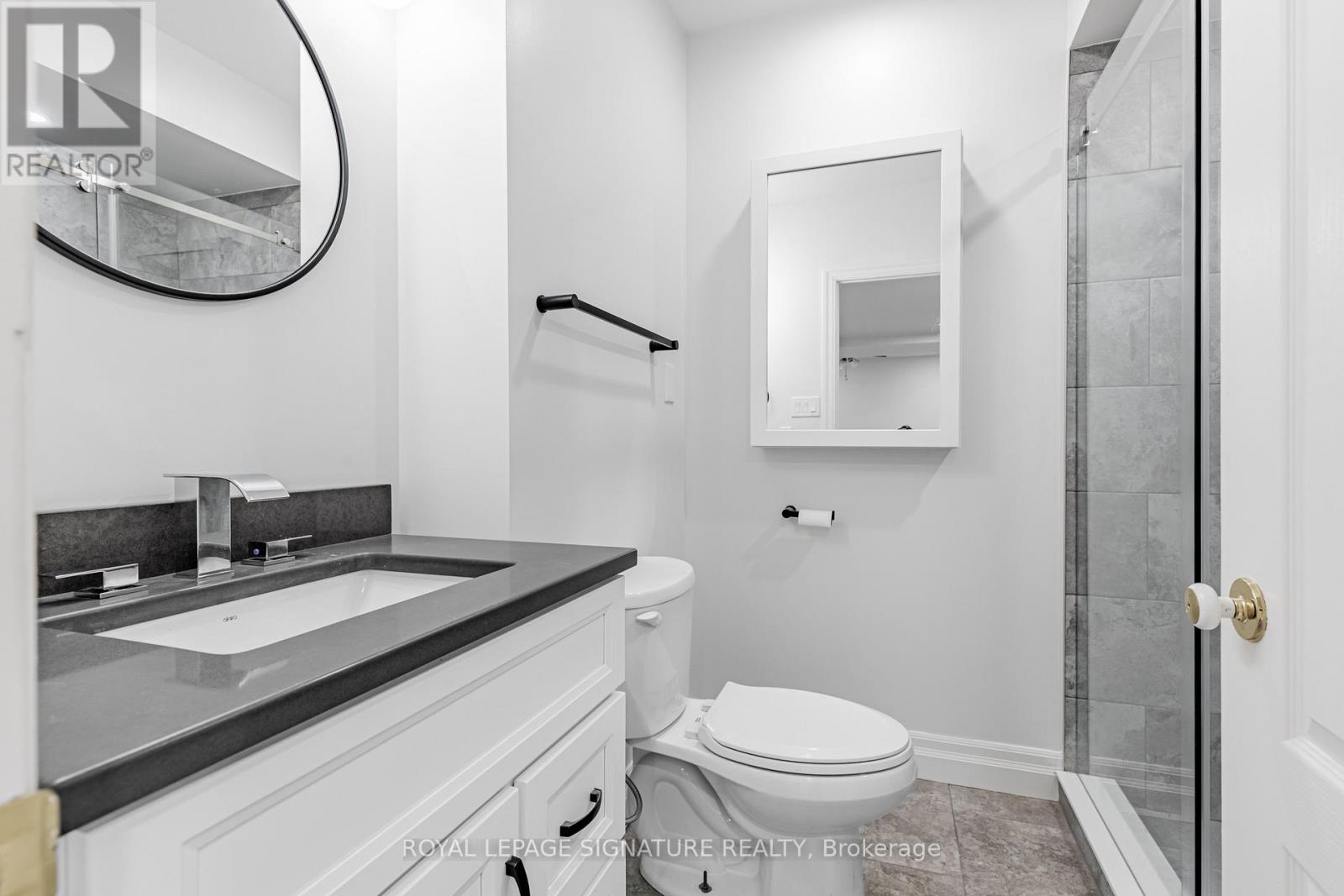 Lower - 44 Thatcher Avenue, Toronto, Ontario  M1M 2M2 - Photo 24 - E12662768