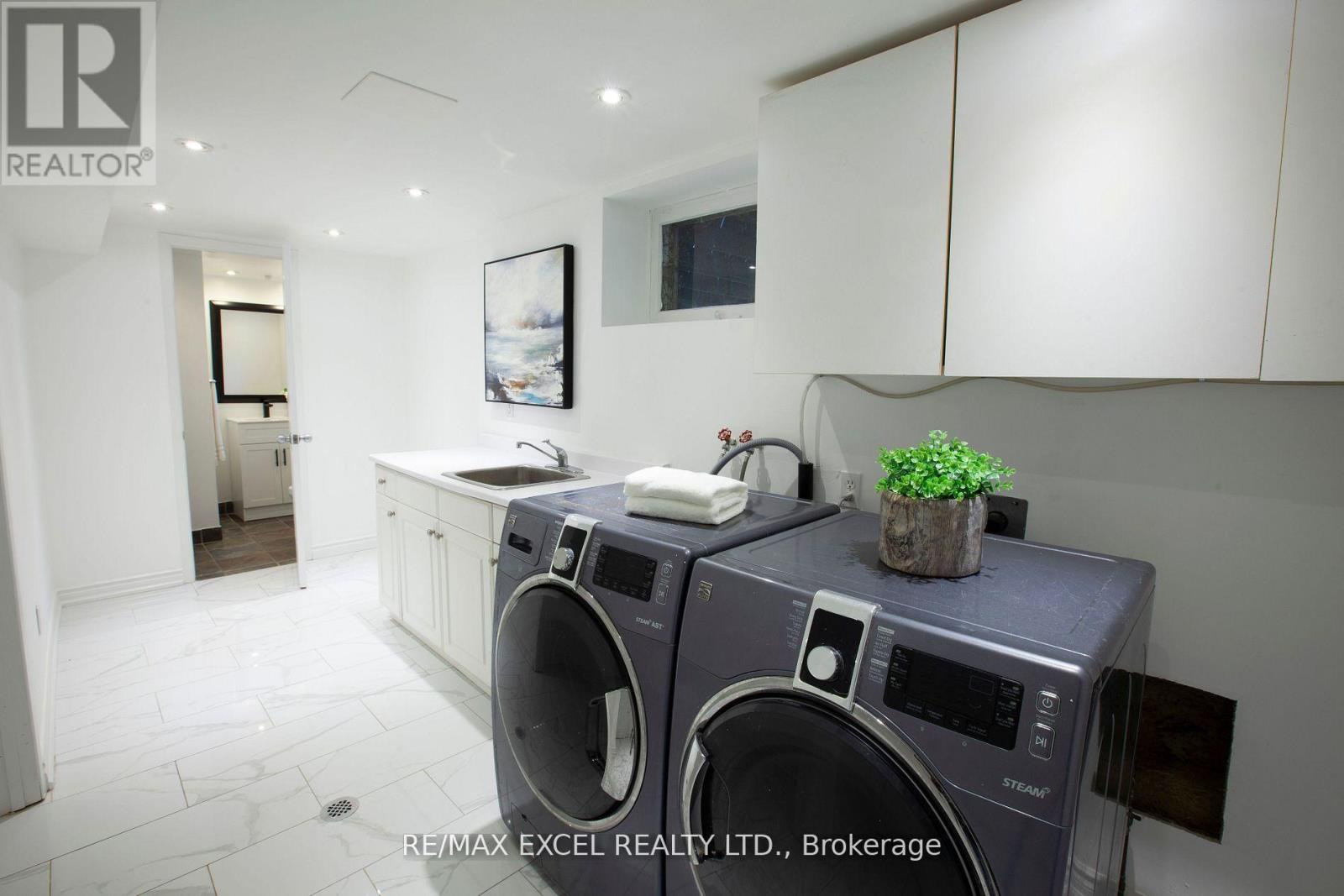 33 Alanadale Avenue, Markham, Ontario  L3P 1S4 - Photo 10 - N12662928