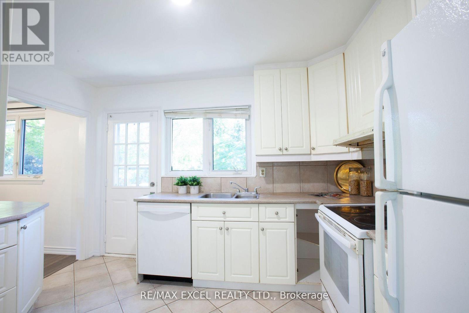 33 Alanadale Avenue, Markham, Ontario  L3P 1S4 - Photo 22 - N12662928