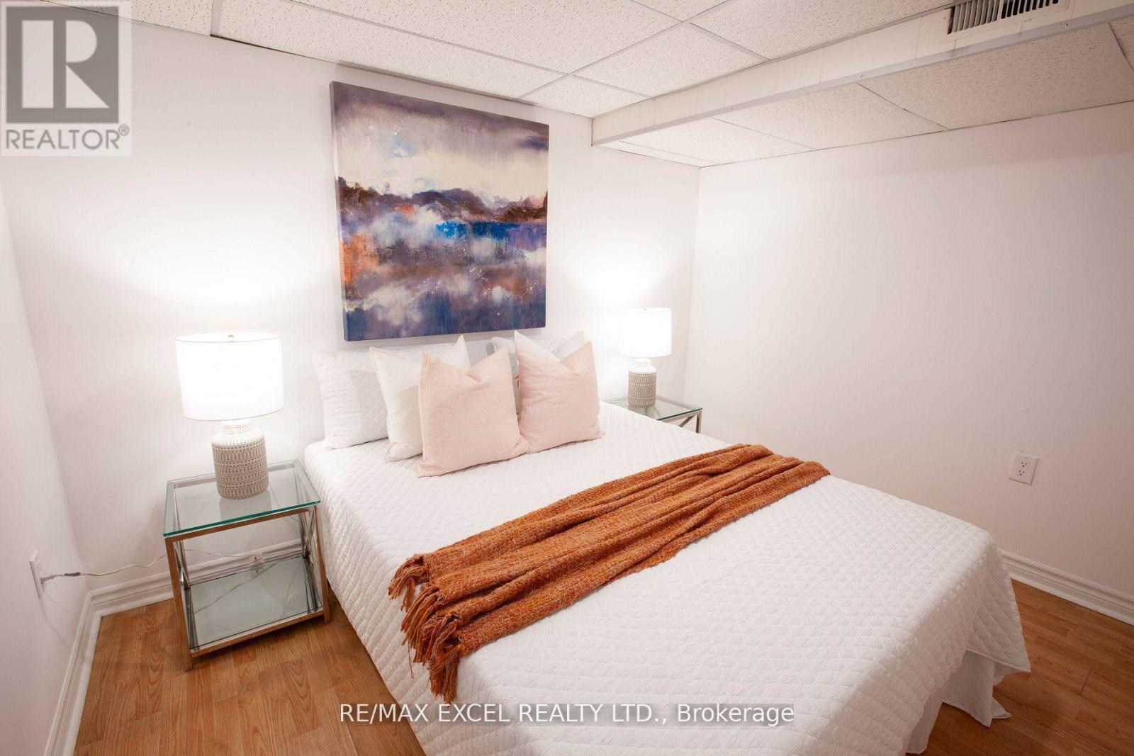 33 Alanadale Avenue, Markham, Ontario  L3P 1S4 - Photo 7 - N12662928